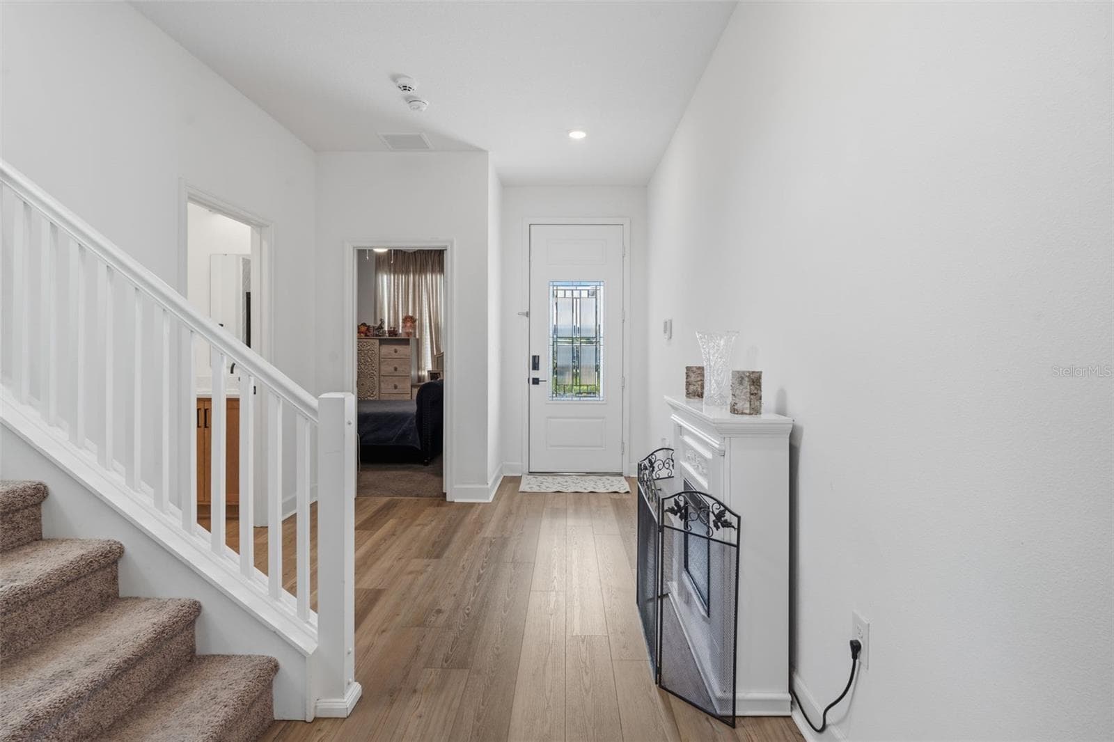 Single Family Residence at 755 OVERPOOL AVE, DAVENPORT, photo 8 of 93