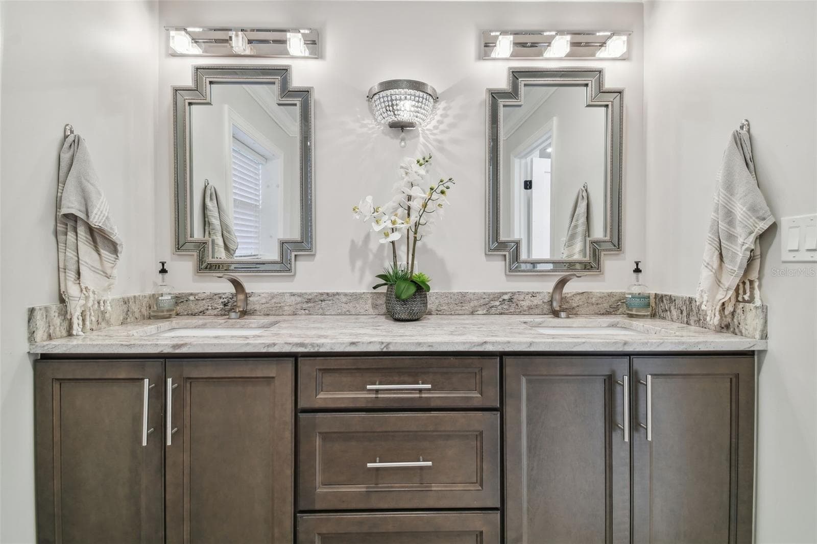 Single Family Residence at 2991 HEATHER TRL, CLEARWATER, photo 17 of 98