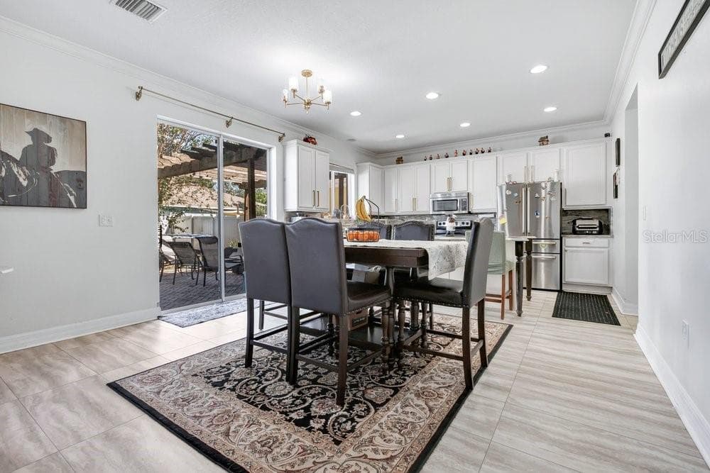 Single Family Residence at MOSS LANDING PH 1, RIVERVIEW, photo 6 of 33