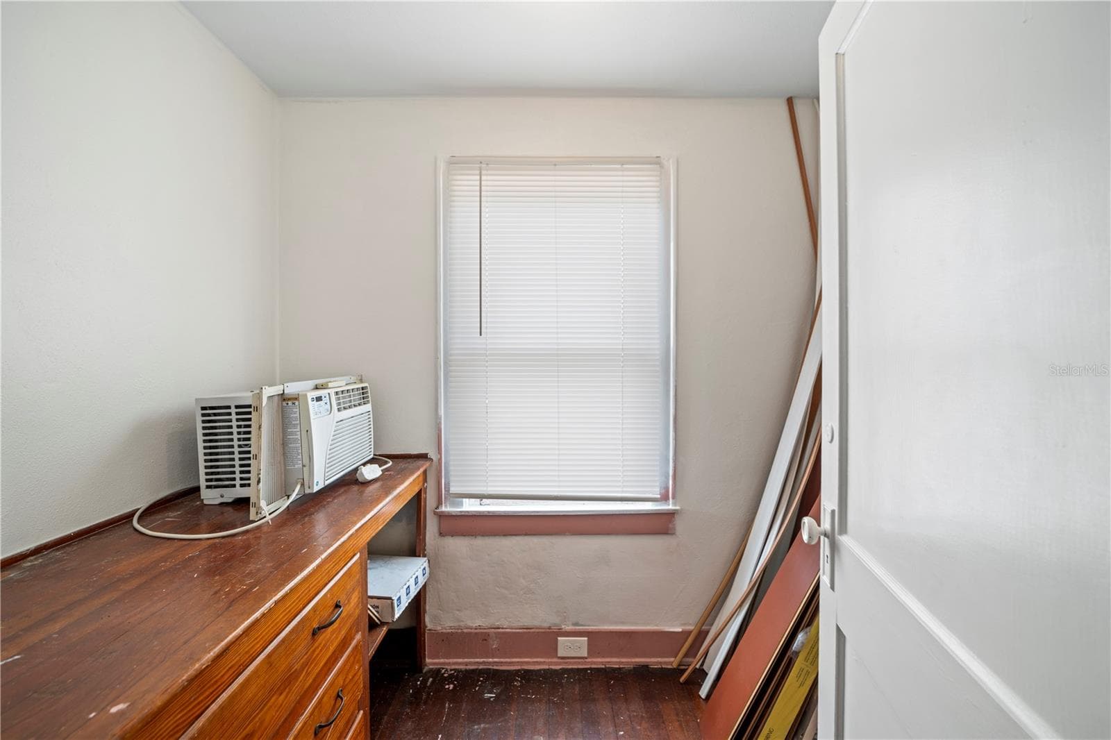 Storage room upstairs - 1400 FLORIDA AVE, ST CLOUD