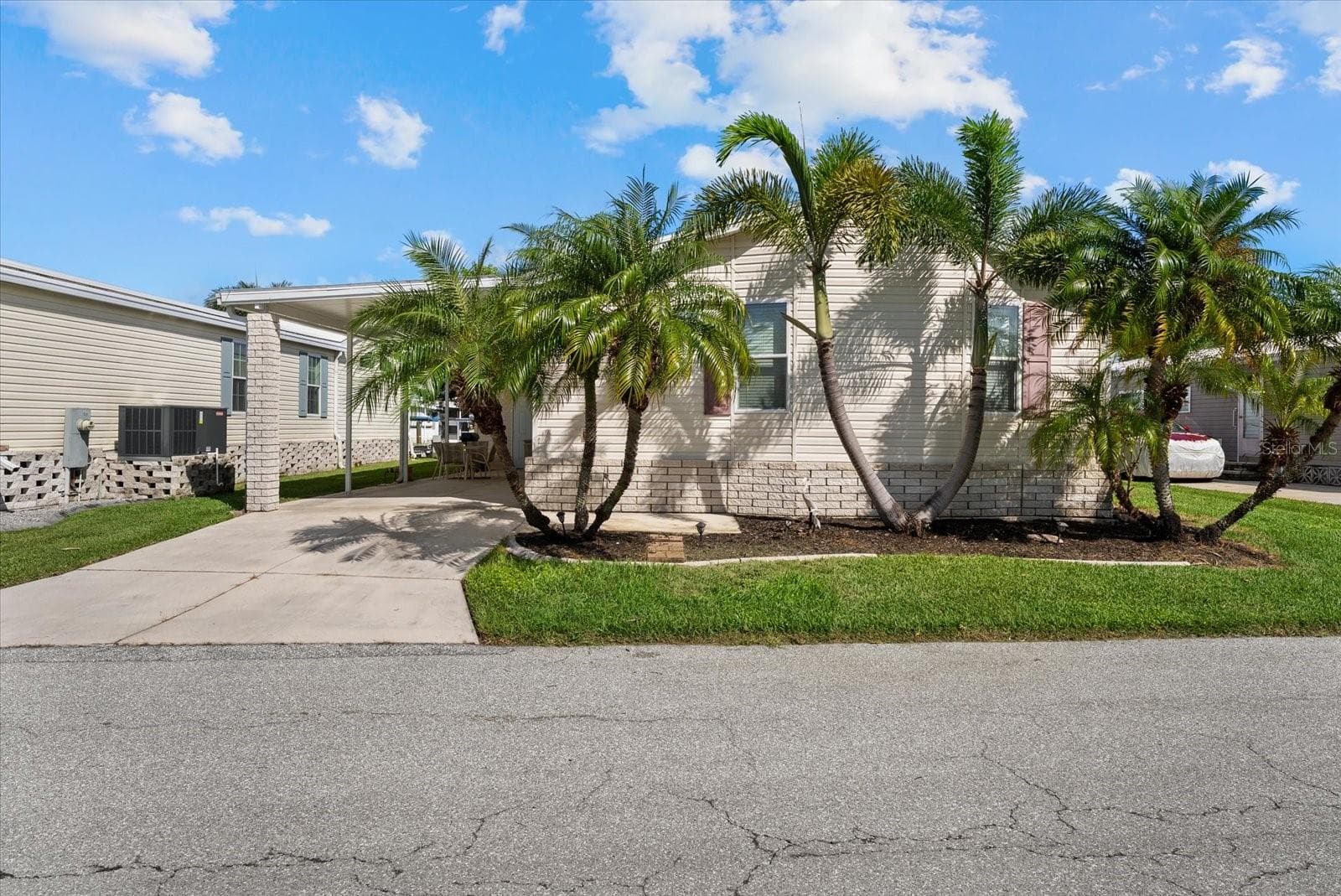 636 BLACKBURN BLVD