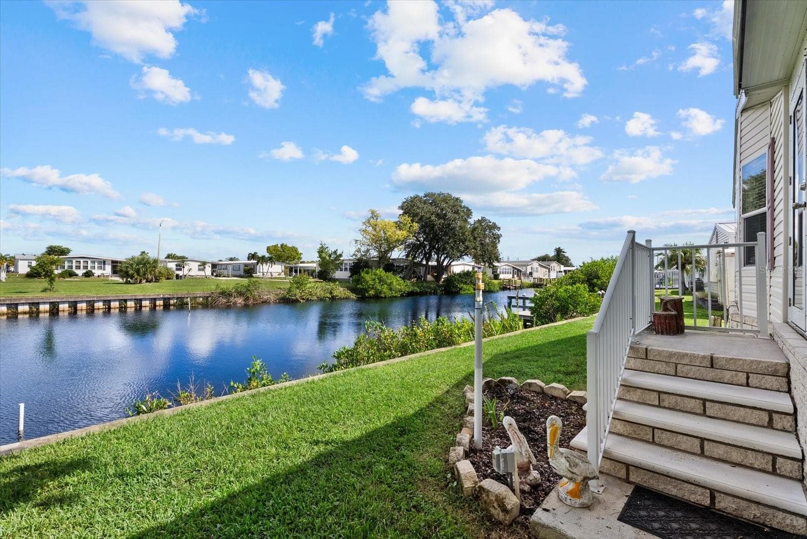 Manufactured Home at 636 BLACKBURN BLVD, NORTH PORT, photo 6 of 32