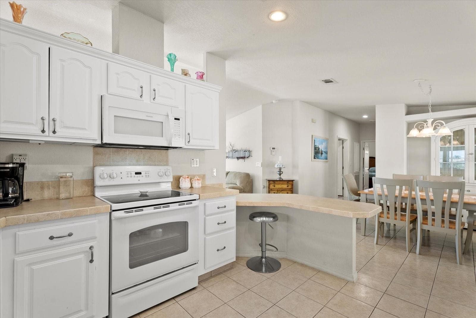 Manufactured Home at 636 BLACKBURN BLVD, NORTH PORT, photo 11 of 32