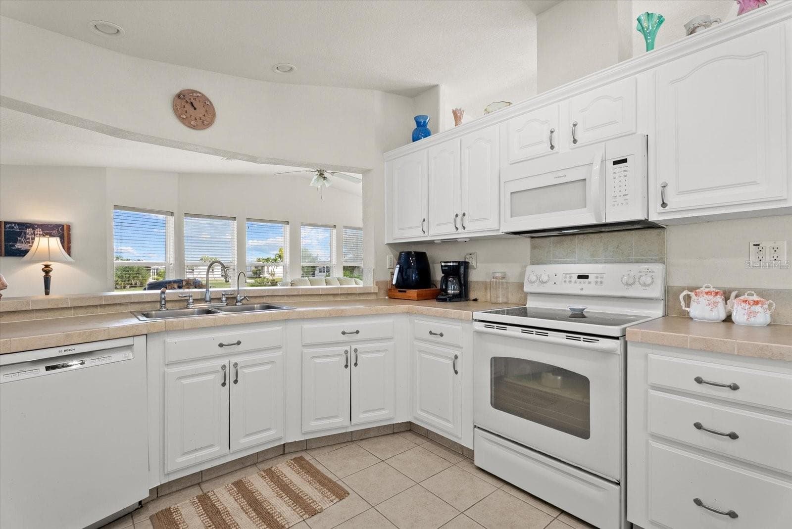 Manufactured Home at 636 BLACKBURN BLVD, NORTH PORT, photo 12 of 32