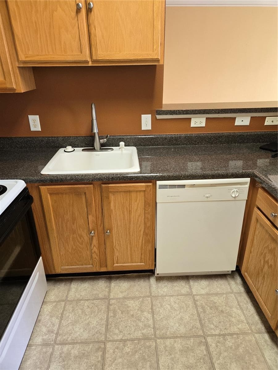 Condominium at 4802 51 ST W #1212, BRADENTON, photo 19 of 26