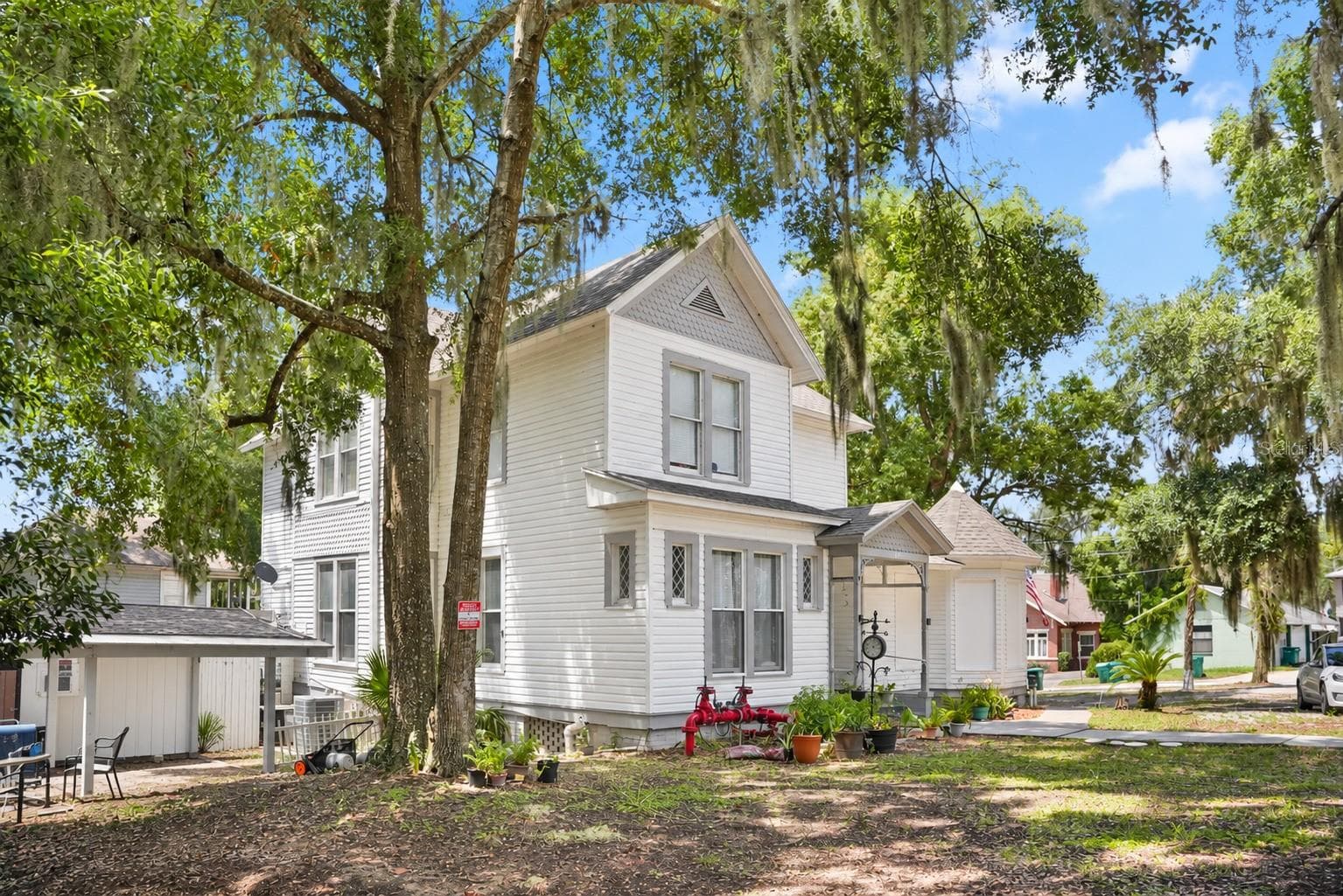 Quadruplex at 104 S GROVE ST, EUSTIS, photo 2 of 14