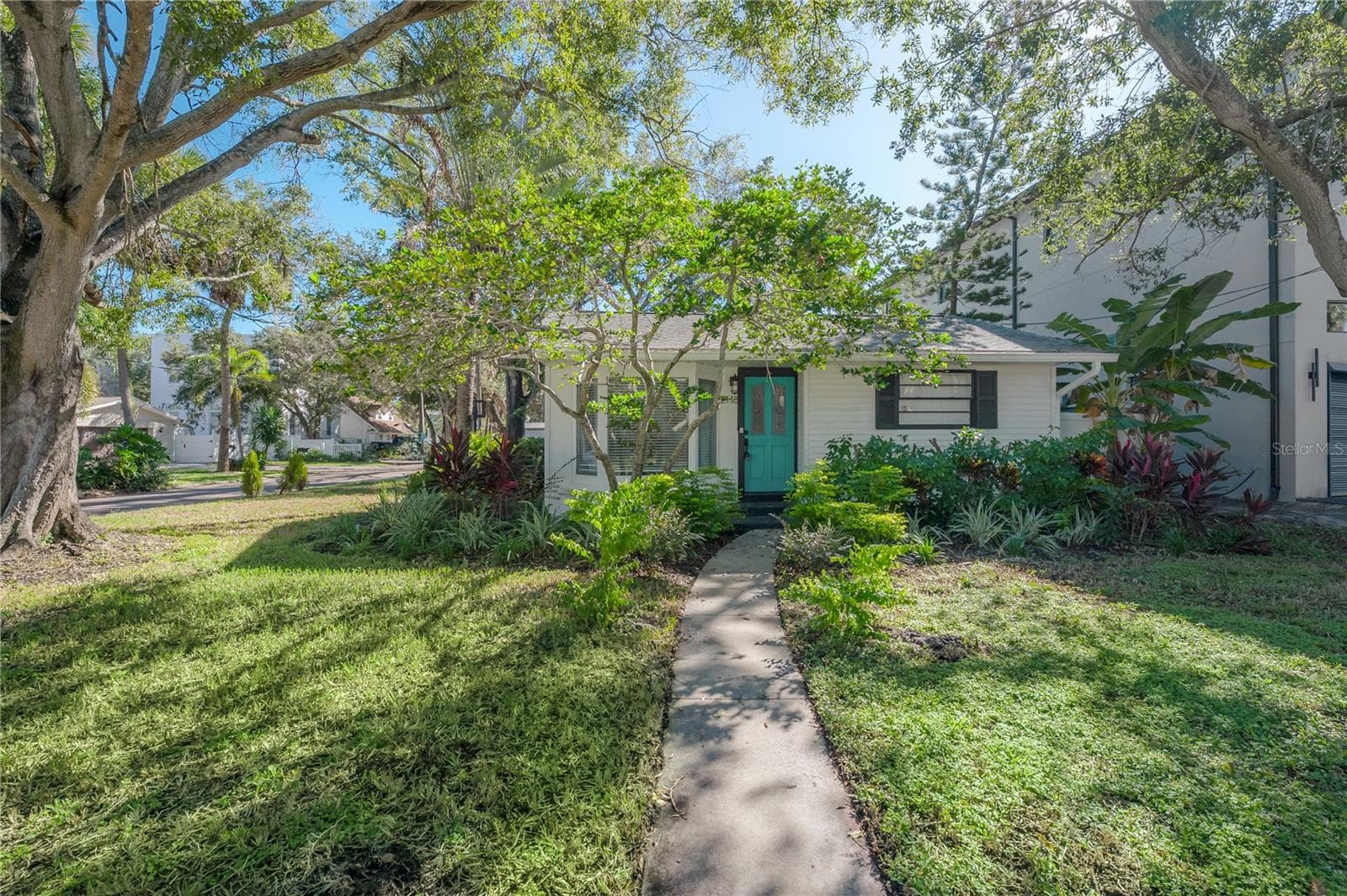 Single Family Residence at 2118 S VENUS ST, TAMPA, photo 24 of 24