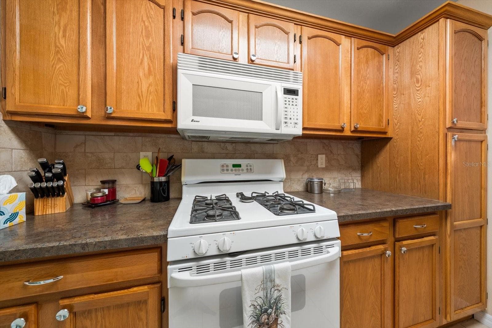 Condominium at 10037 62ND TER N #18, ST PETERSBURG, photo 15 of 28