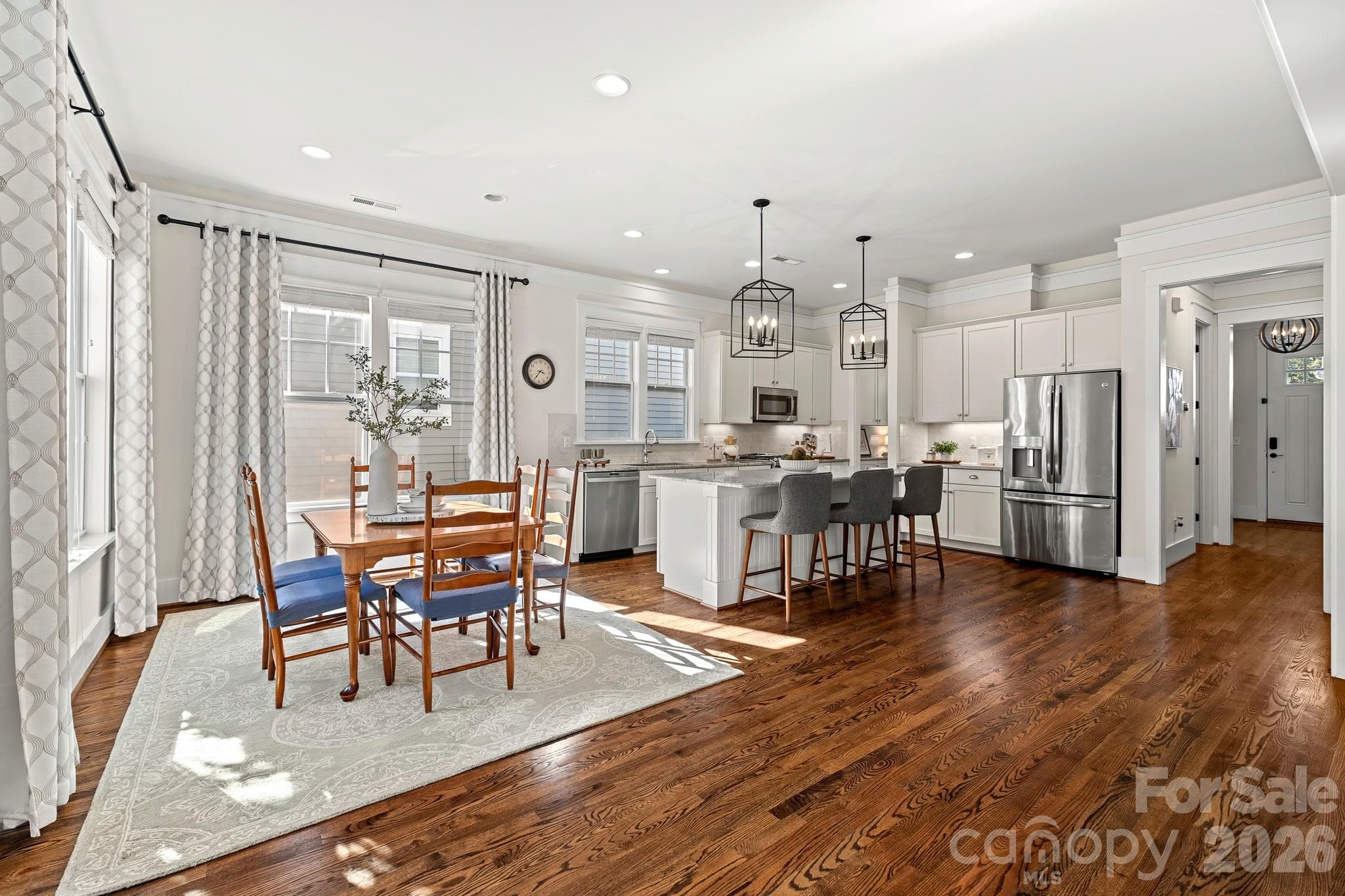 Single Family Residence at 908 Millbrook Road, Charlotte, photo 6 of 29