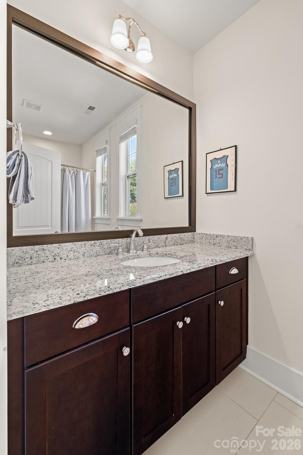 Single Family Residence at 908 Millbrook Road, Charlotte, photo 18 of 29