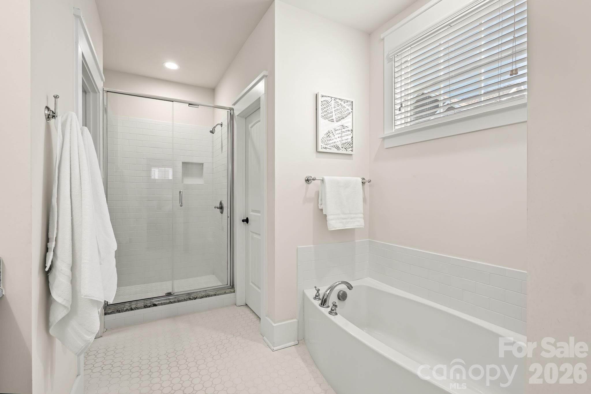 Single Family Residence at 908 Millbrook Road, Charlotte, photo 28 of 29