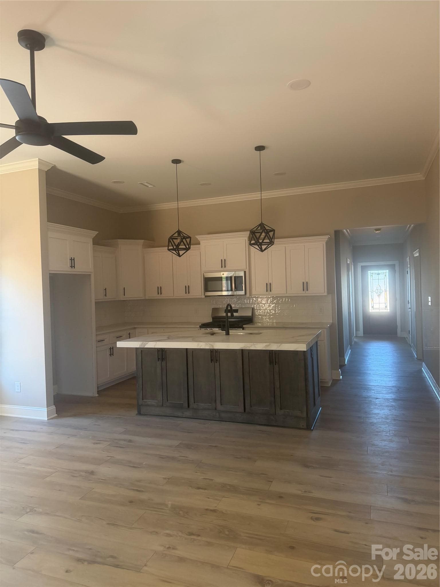 Single Family Residence at 4917 Southview Drive, Hickory, photo 9 of 20