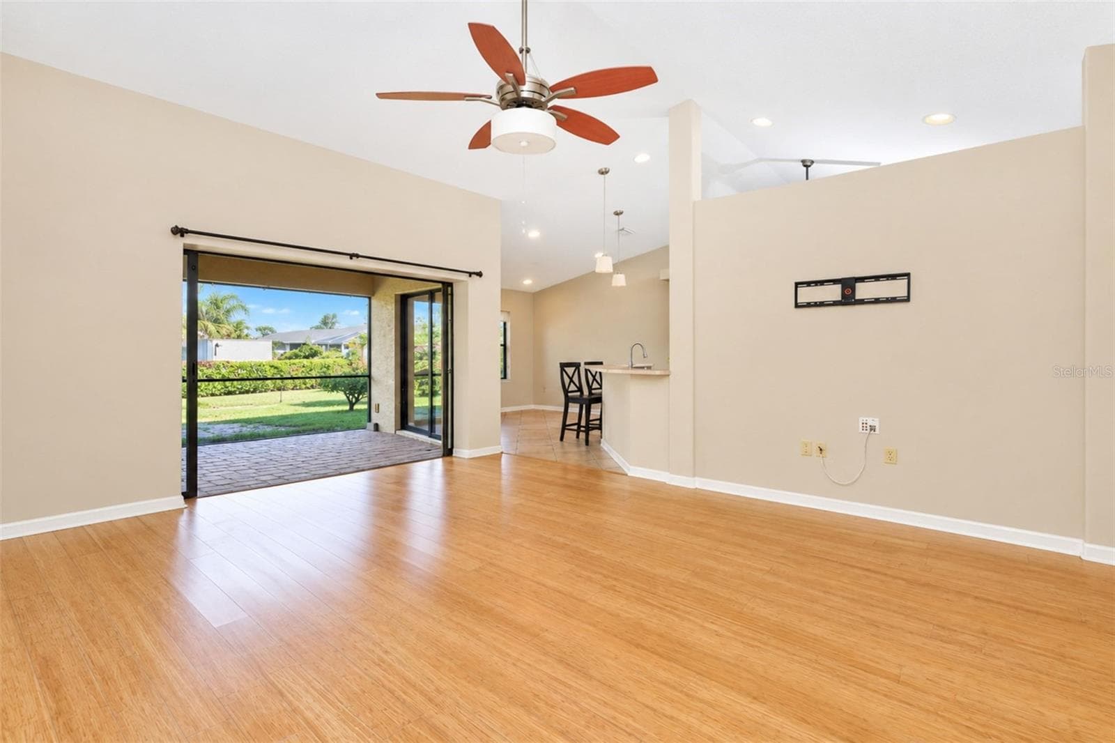 Single Family Residence at 1881 NEPTUNE DR, ENGLEWOOD, photo 8 of 80