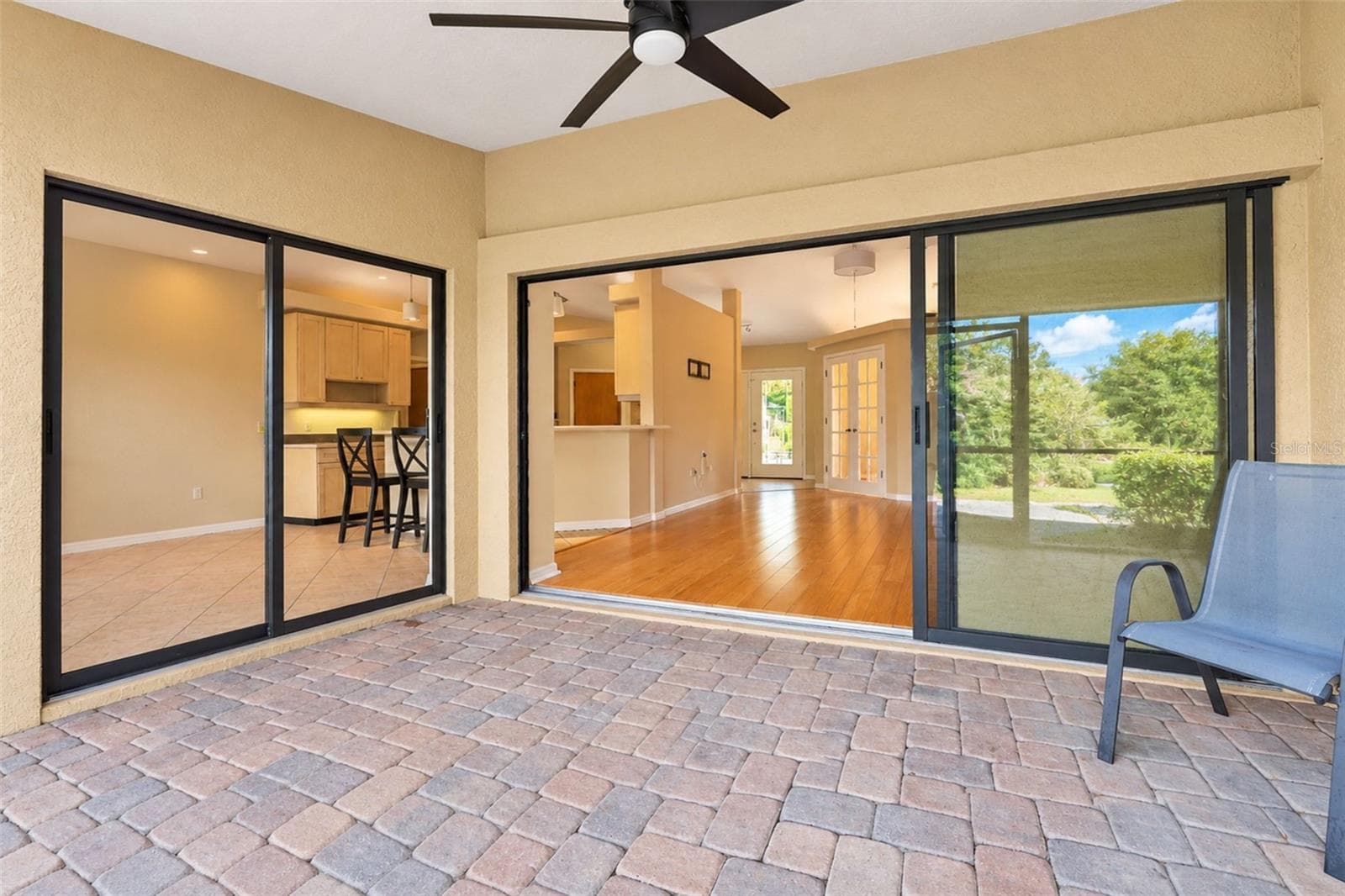 Single Family Residence at 1881 NEPTUNE DR, ENGLEWOOD, photo 14 of 80
