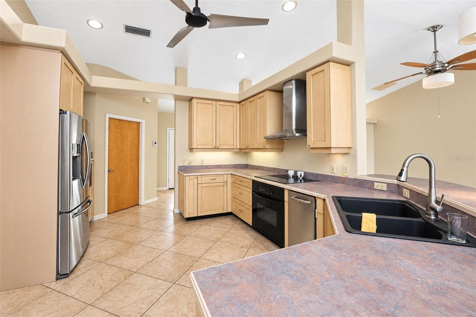 Single Family Residence at 1881 NEPTUNE DR, ENGLEWOOD, photo 22 of 80
