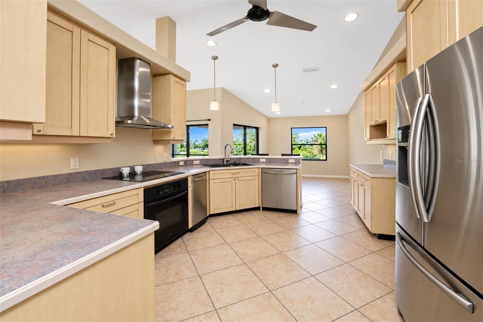 Single Family Residence at 1881 NEPTUNE DR, ENGLEWOOD, photo 26 of 80