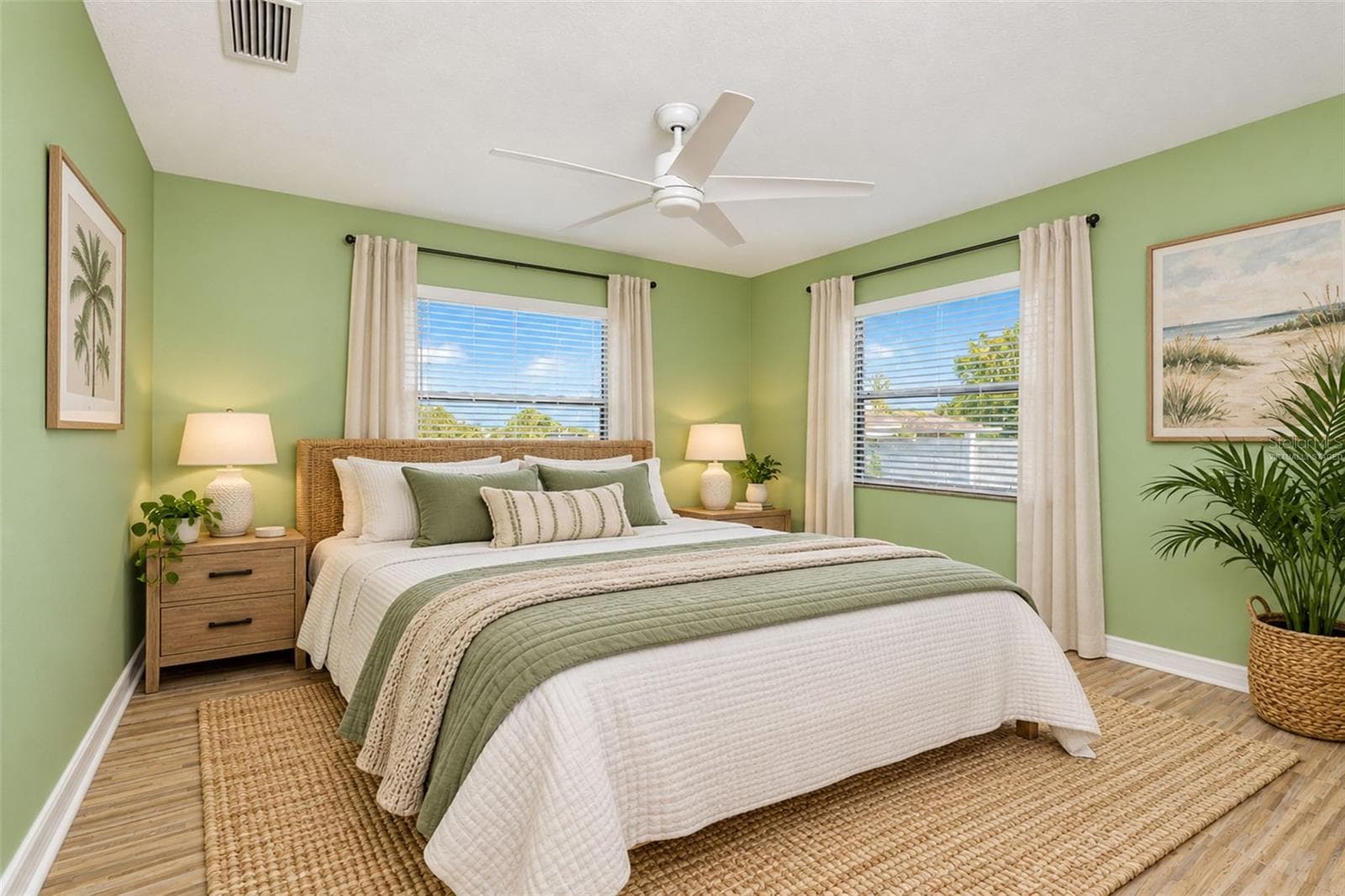 Virtually Staged Guest Bedroom - 1881 NEPTUNE DR, ENGLEWOOD
