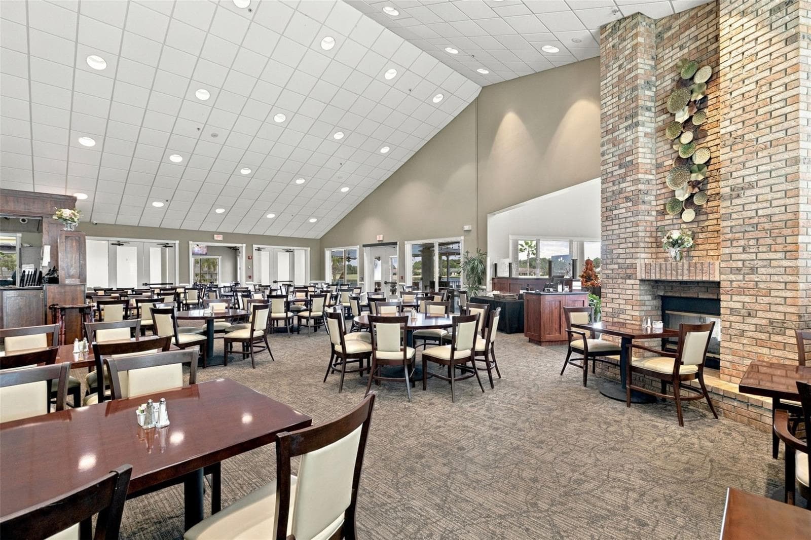 The Clubhouse features a great restaurant and bar! - 1149 WOLFORD DR, NEW PORT RICHEY