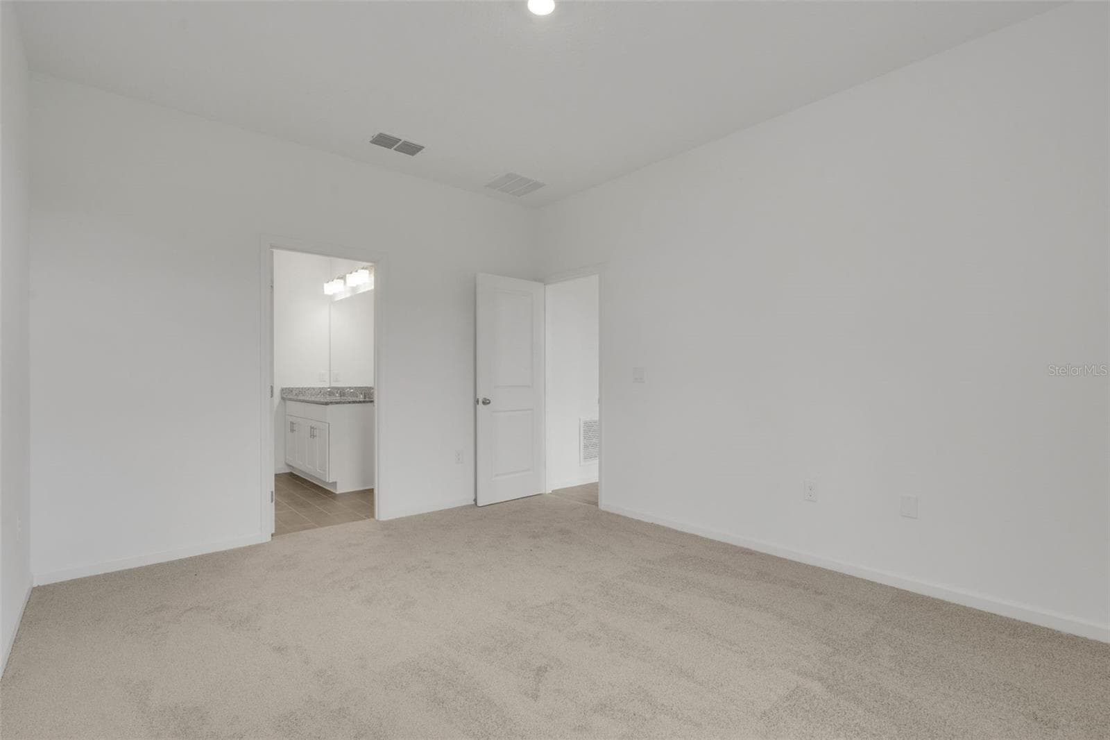 Single Family Residence at 5007 ABIGAIL DR, WINTER HAVEN, photo 31 of 35