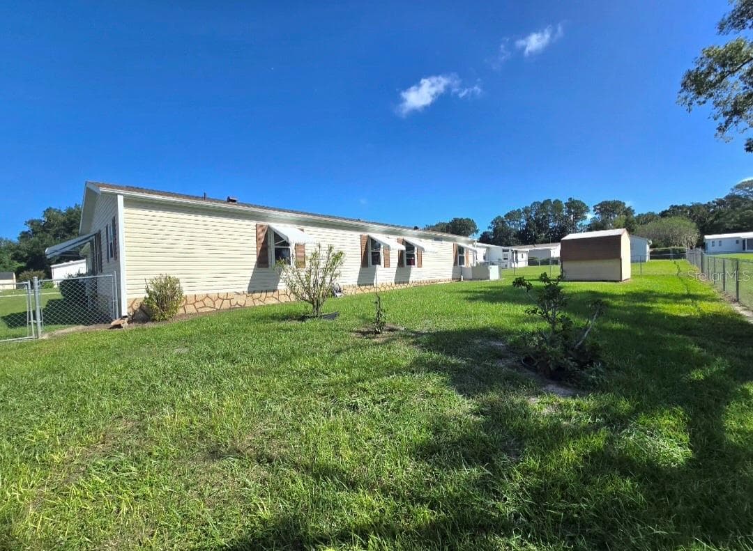 Manufactured Home at 4882 SE 130TH PL, BELLEVIEW, photo 4 of 26
