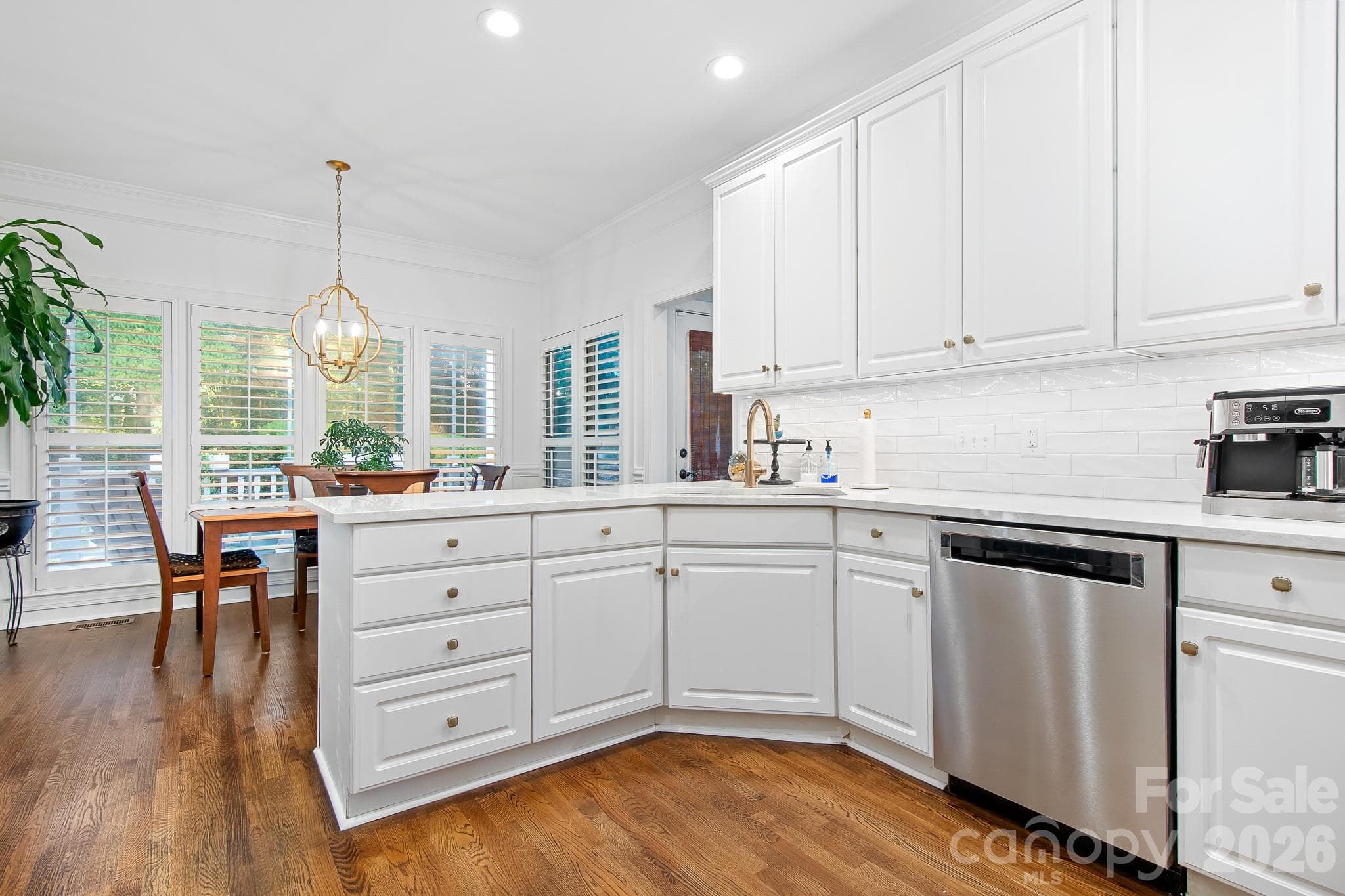Single Family Residence at 861 Kings Crossing Drive, Concord, photo 14 of 41