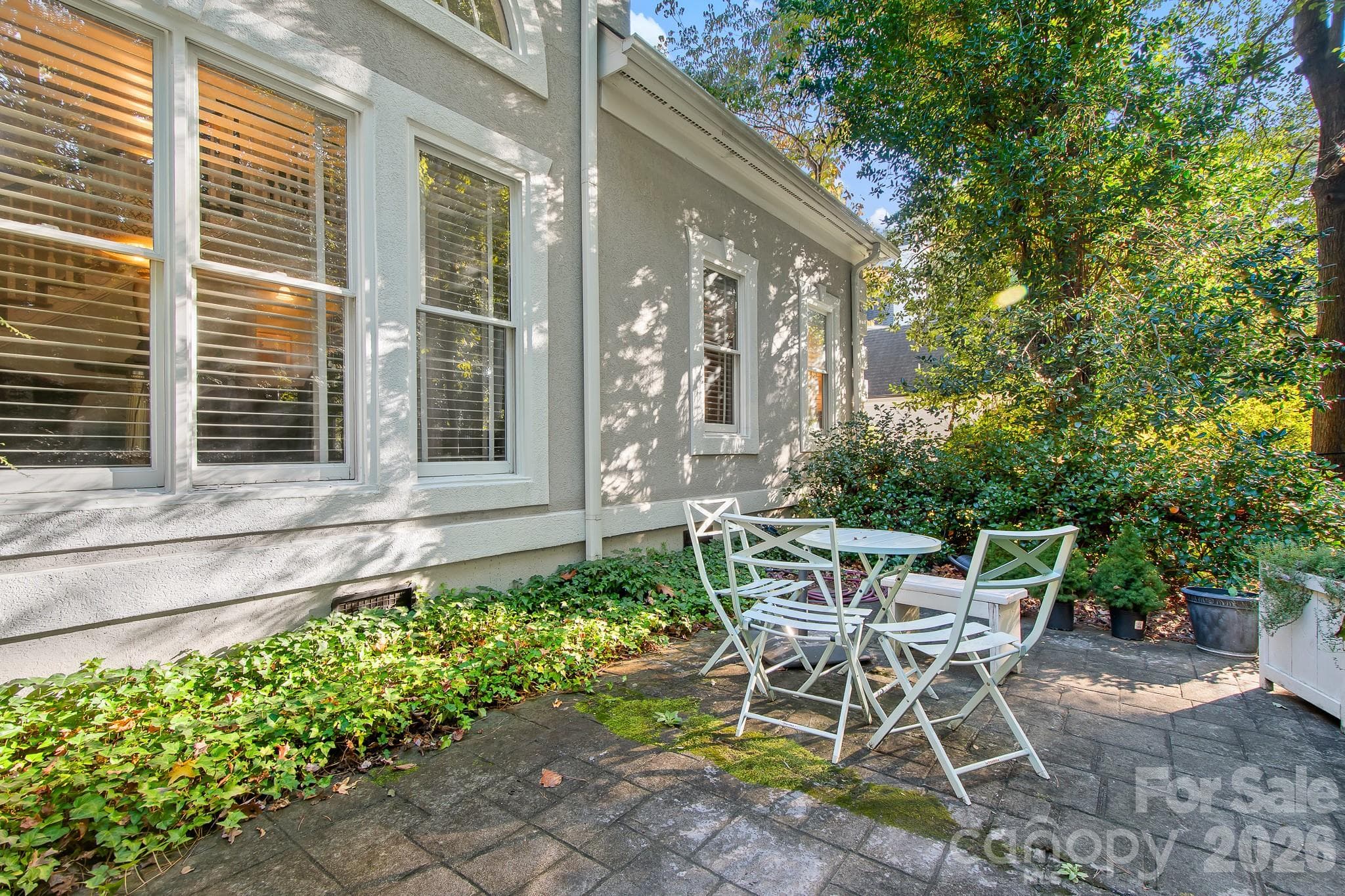 Single Family Residence at 861 Kings Crossing Drive, Concord, photo 37 of 41