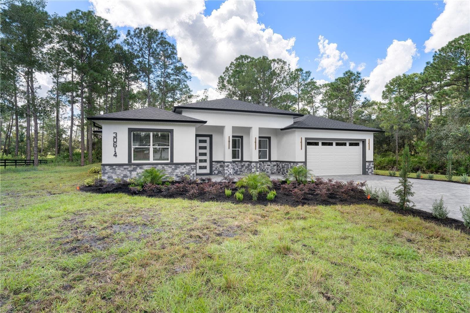 Single Family Residence at 30614 QUINCE AVE, EUSTIS, photo 4 of 61