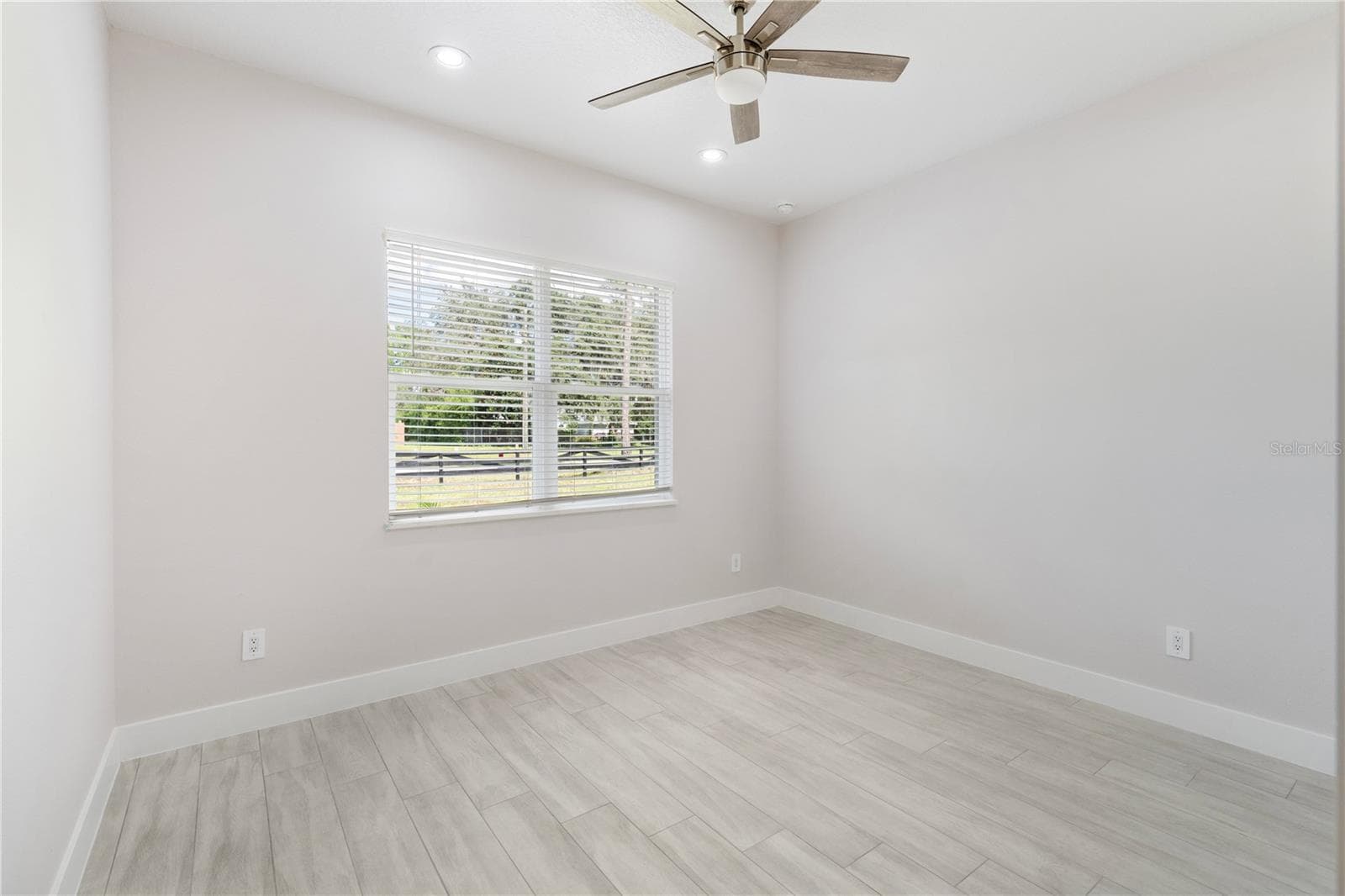 Single Family Residence at 30614 QUINCE AVE, EUSTIS, photo 35 of 61