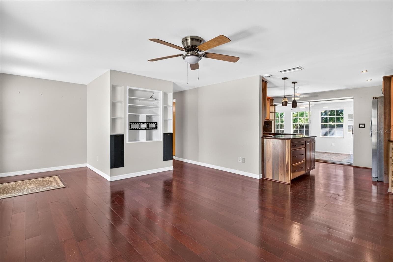 Single Family Residence at 408 13TH ST SW, RUSKIN, photo 12 of 65
