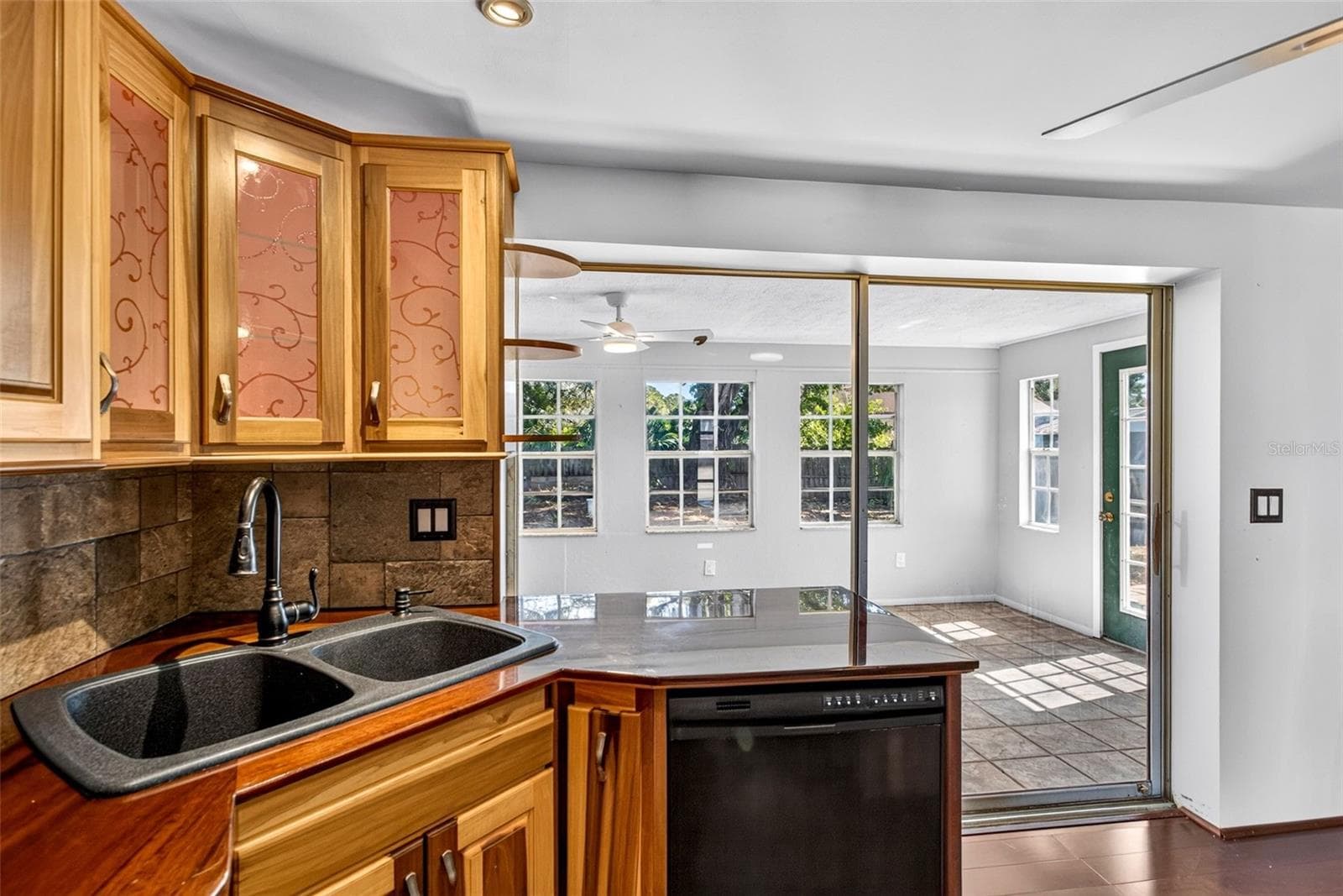Single Family Residence at 408 13TH ST SW, RUSKIN, photo 22 of 65