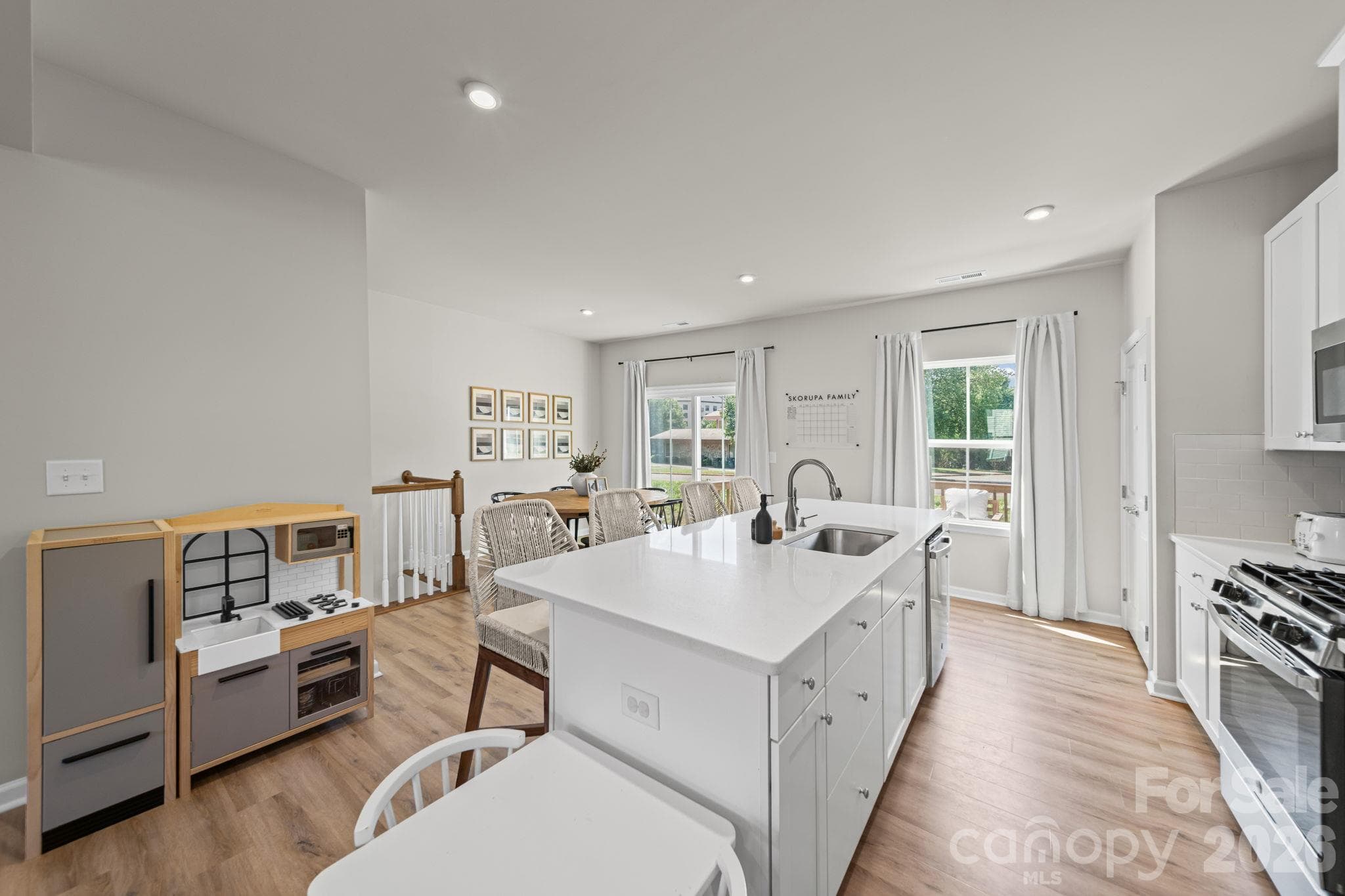 Townhouse at 2534 Grantham Place Drive, Fort Mill, photo 6 of 37