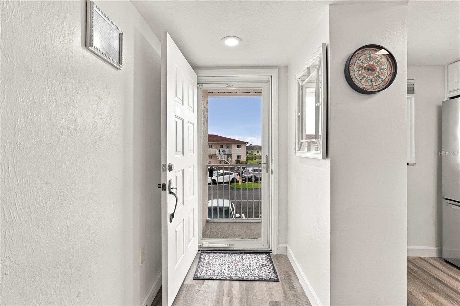 Step Inside to a Beautifully Updated Condo - 12538 SW KINGSWAY CIR #1008, LAKE SUZY