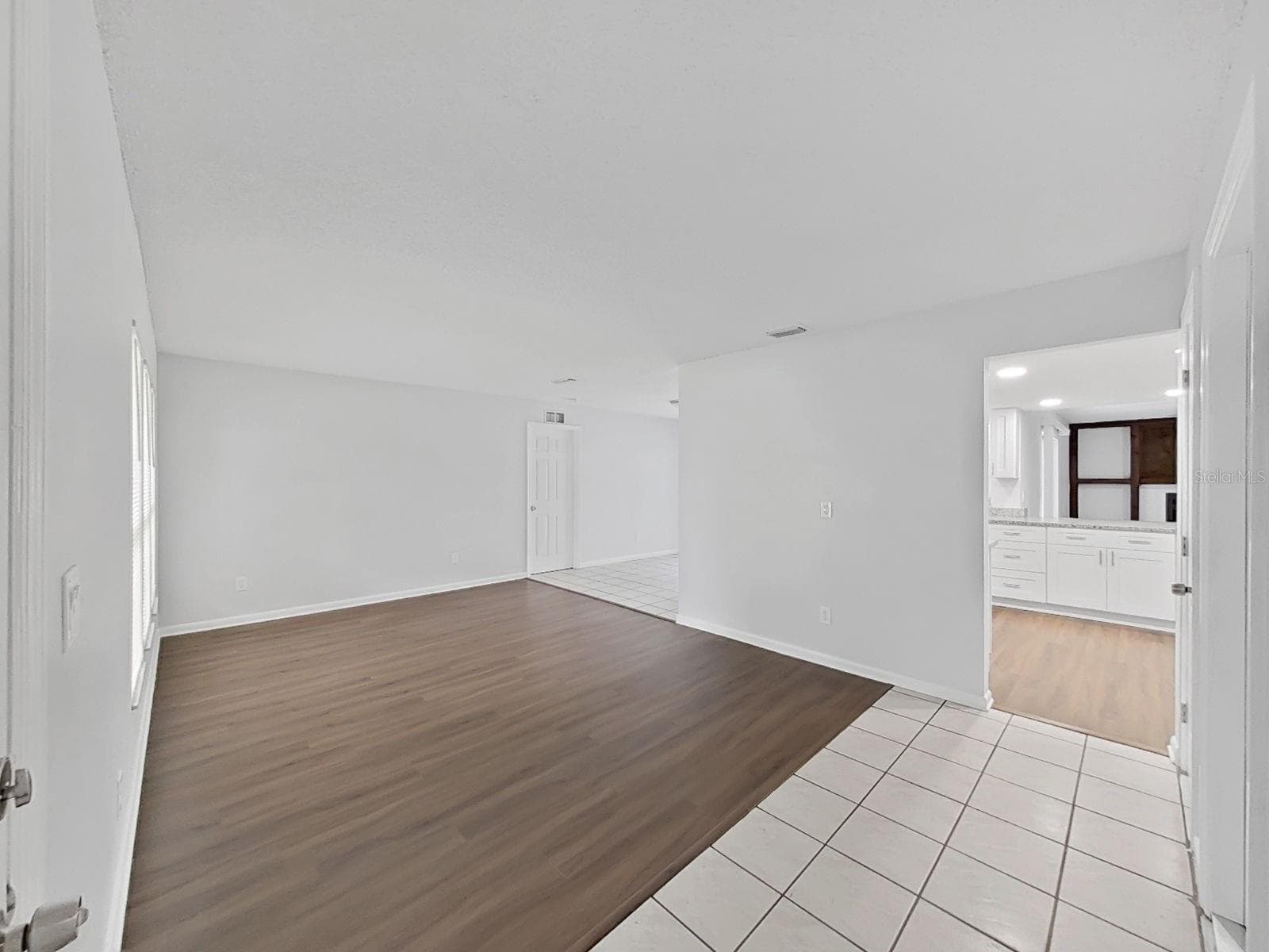 Single Family Residence at 17531 BRANDYWINE DR, LUTZ, photo 6 of 46