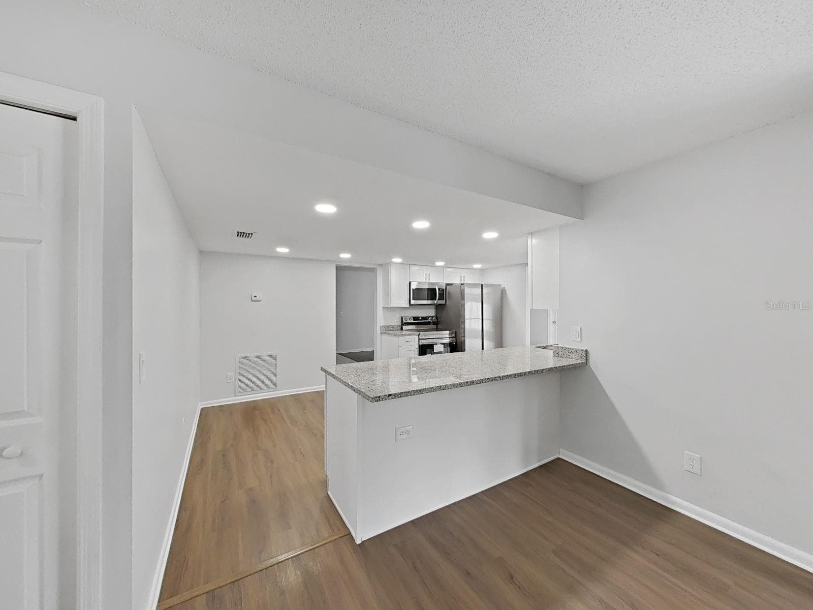 Single Family Residence at 17531 BRANDYWINE DR, LUTZ, photo 25 of 46