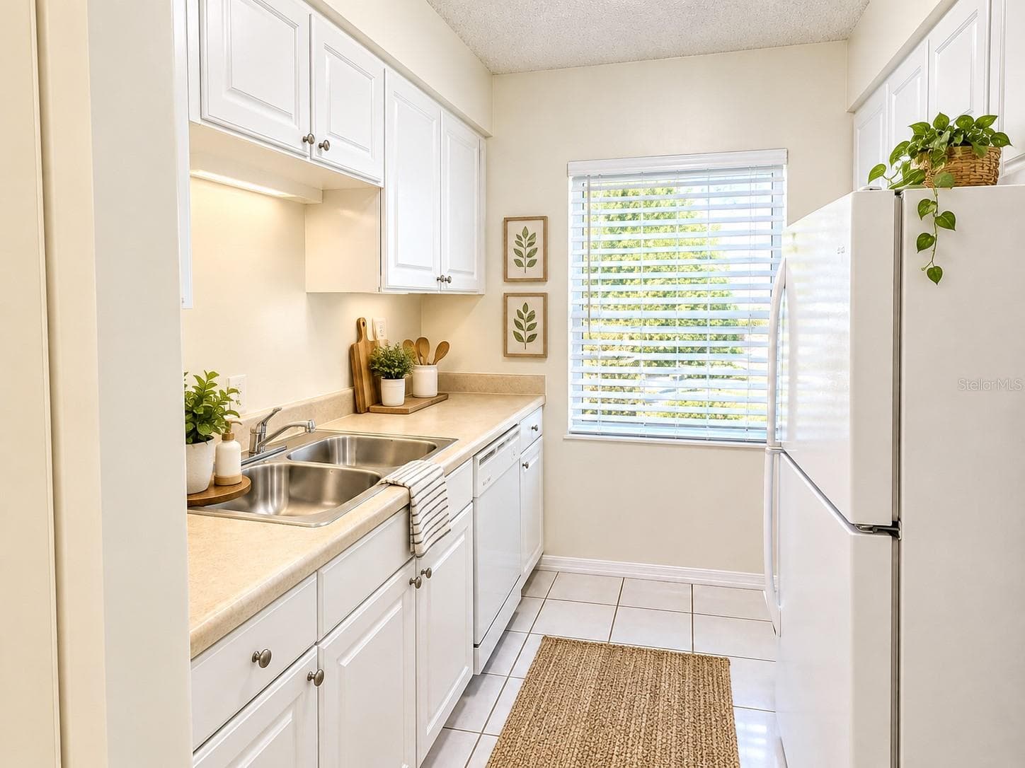 Condominium at 7601 ABBEY LN #Unit C, TAMPA, photo 4 of 14