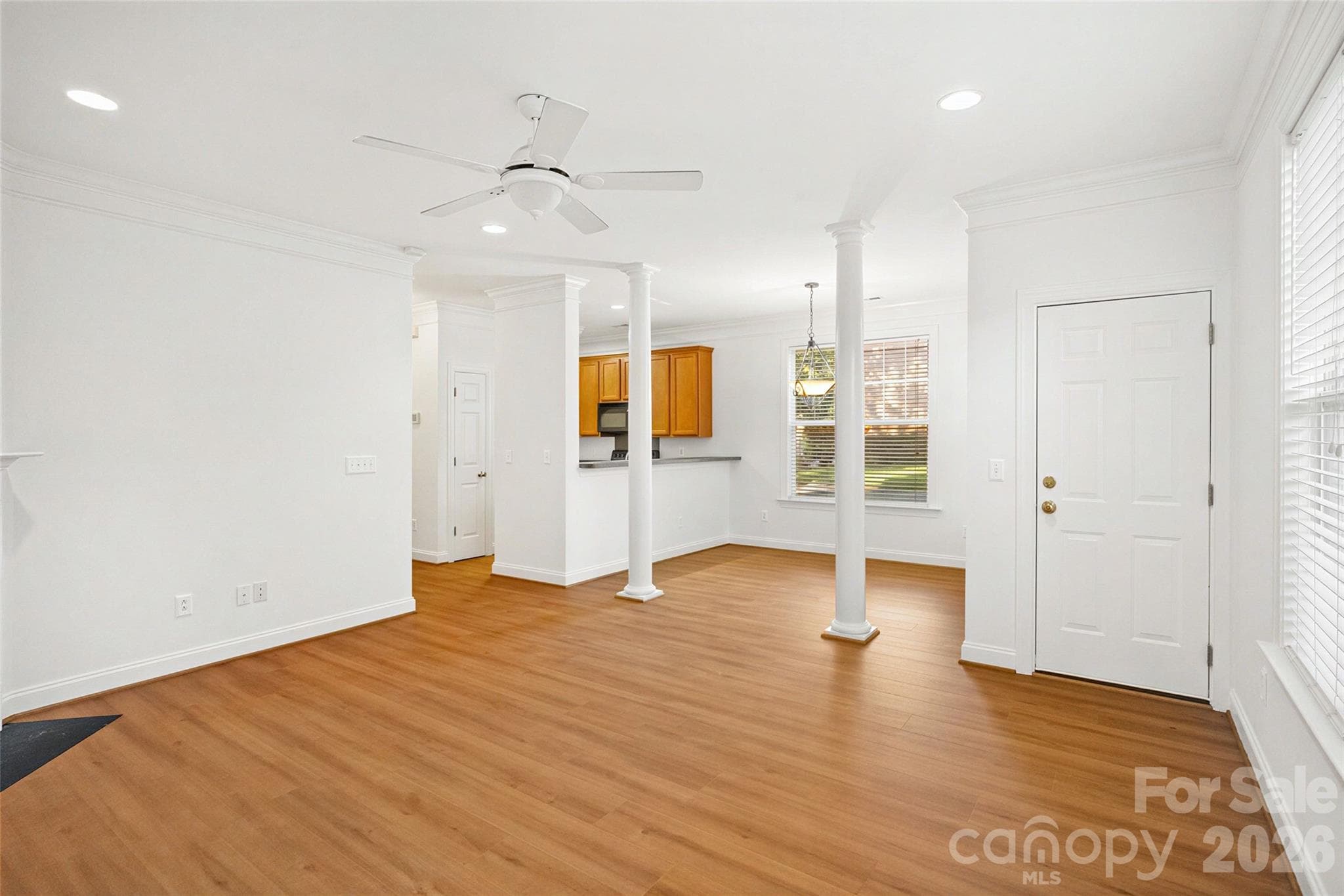 Townhouse at 4766 Hunter Crest Lane, Charlotte, photo 10 of 35