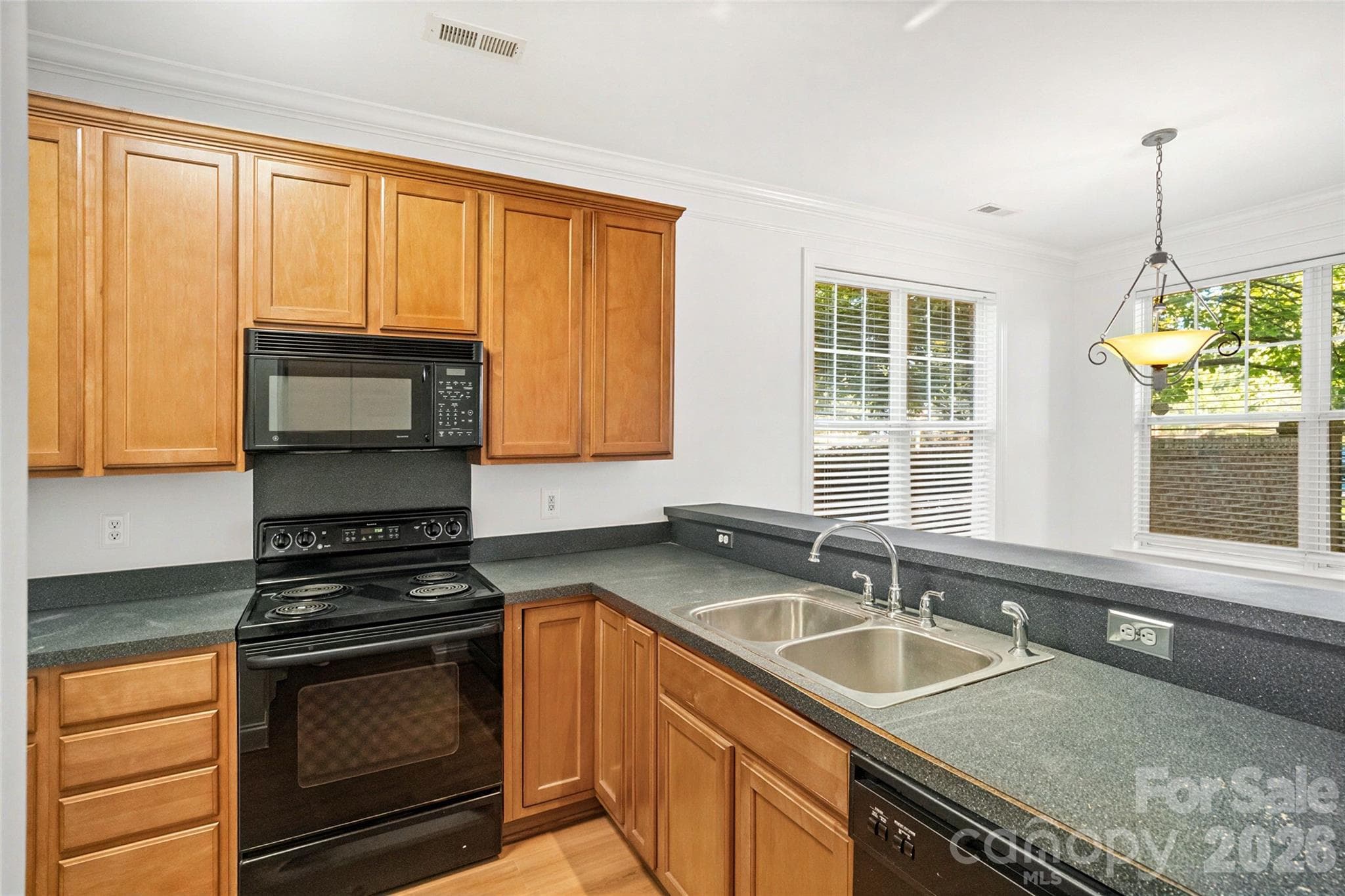 Townhouse at 4766 Hunter Crest Lane, Charlotte, photo 15 of 35