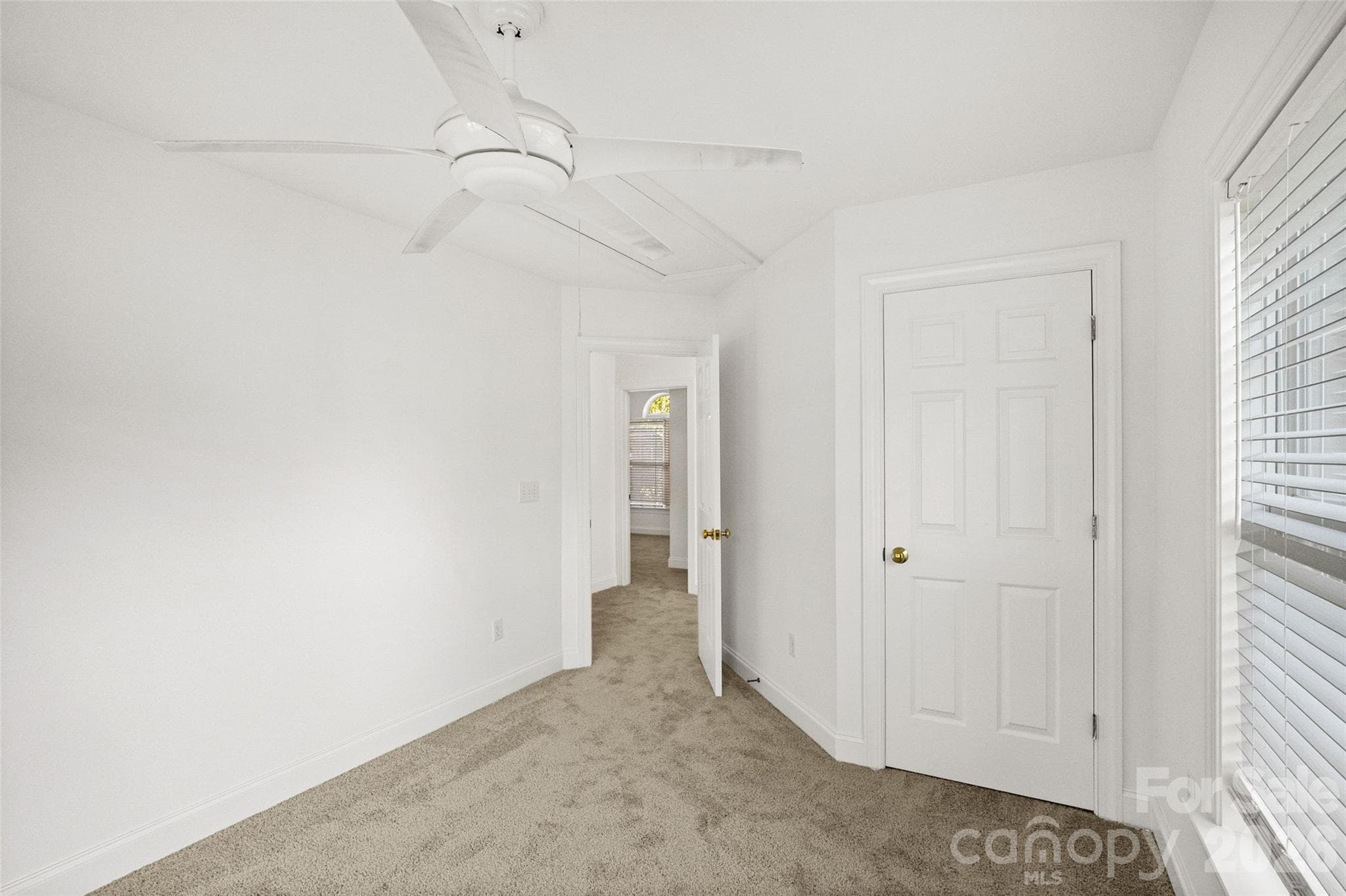 Townhouse at 4766 Hunter Crest Lane, Charlotte, photo 23 of 35