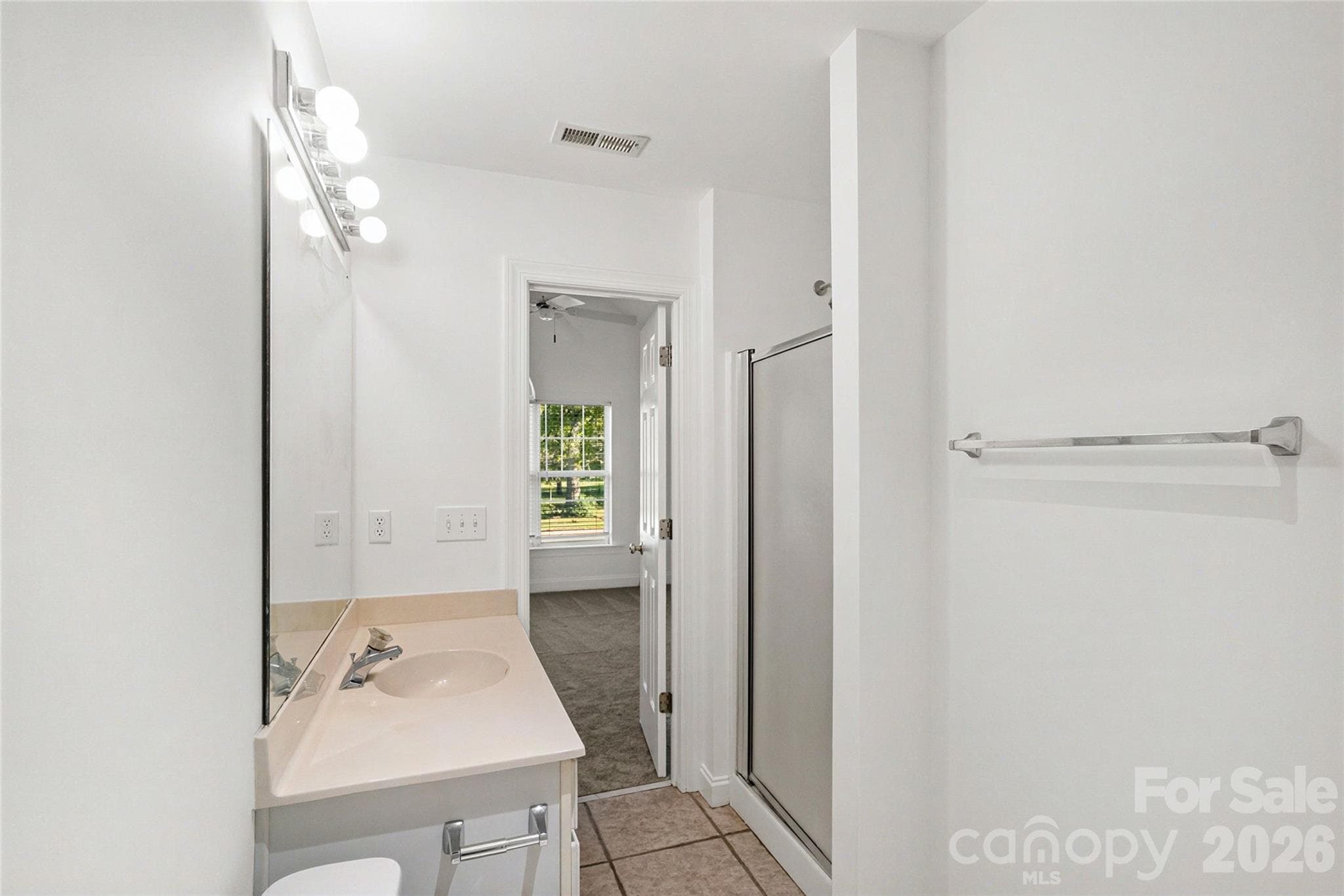 Townhouse at 4766 Hunter Crest Lane, Charlotte, photo 29 of 35