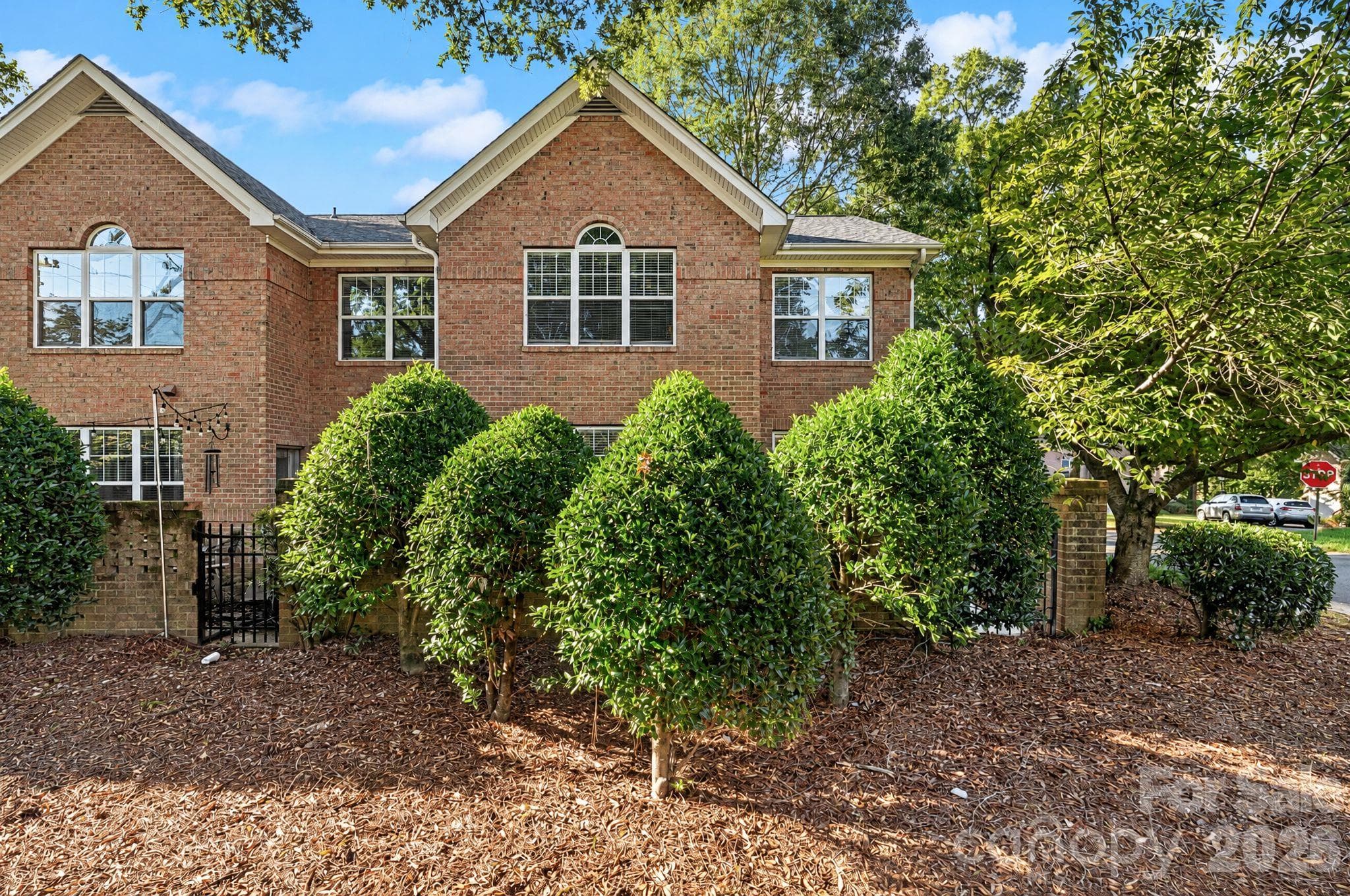 Townhouse at 4766 Hunter Crest Lane, Charlotte, photo 34 of 35