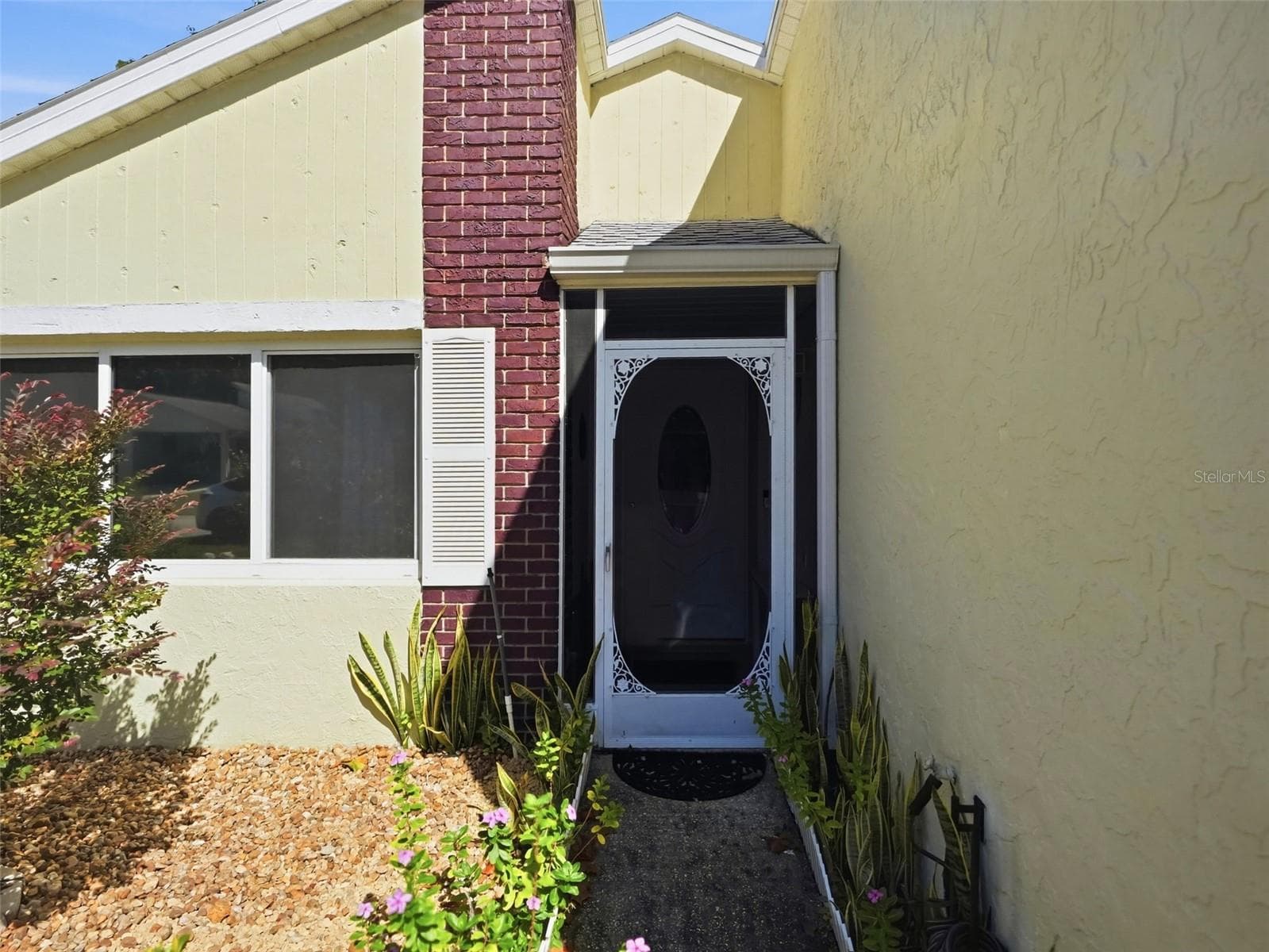 Single Family Residence at 10 CHINABERRY CIR, HOMOSASSA, photo 2 of 40