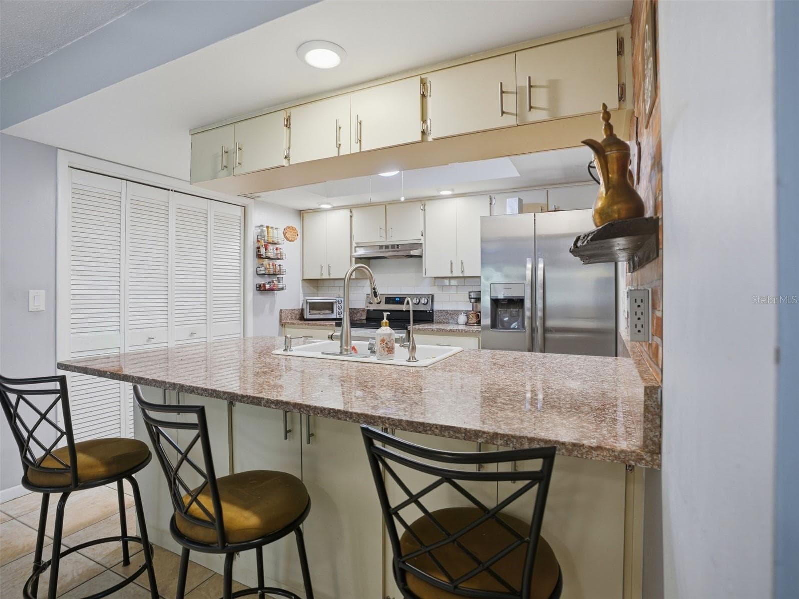Single Family Residence at 10 CHINABERRY CIR, HOMOSASSA, photo 9 of 40