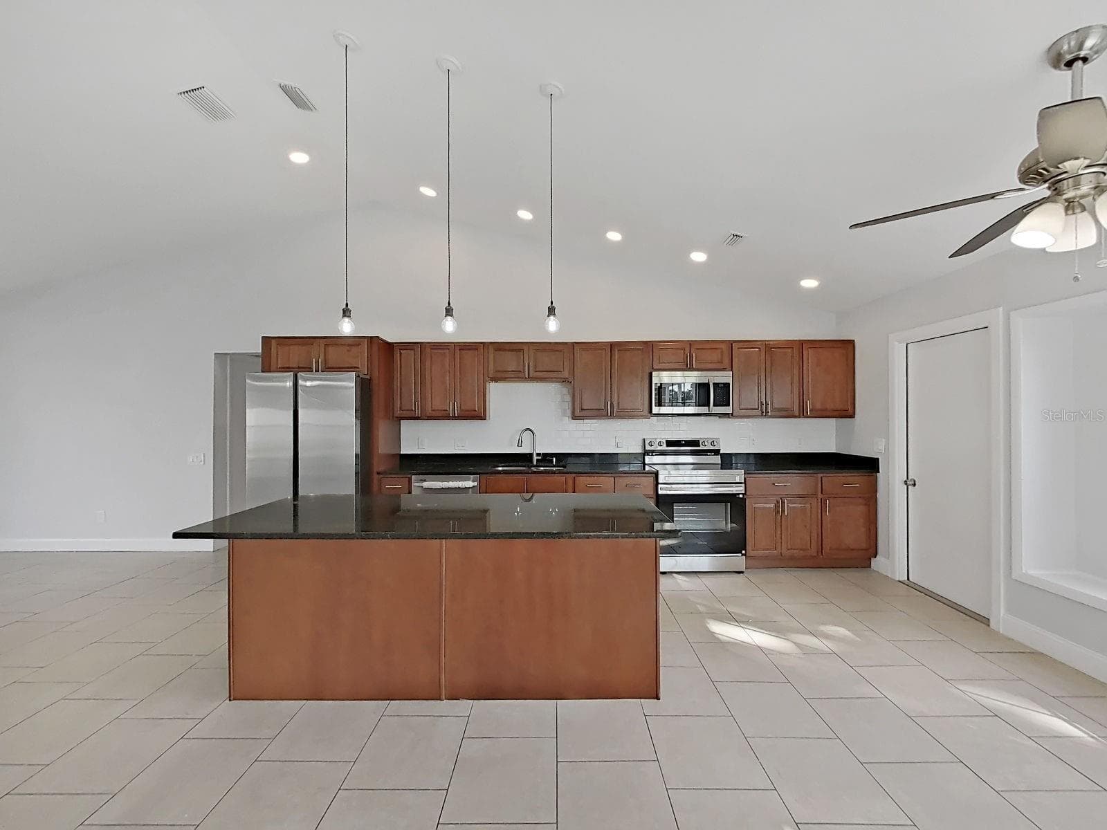 Single Family Residence at 13374 BANYAN RD, SPRING HILL, photo 12 of 44
