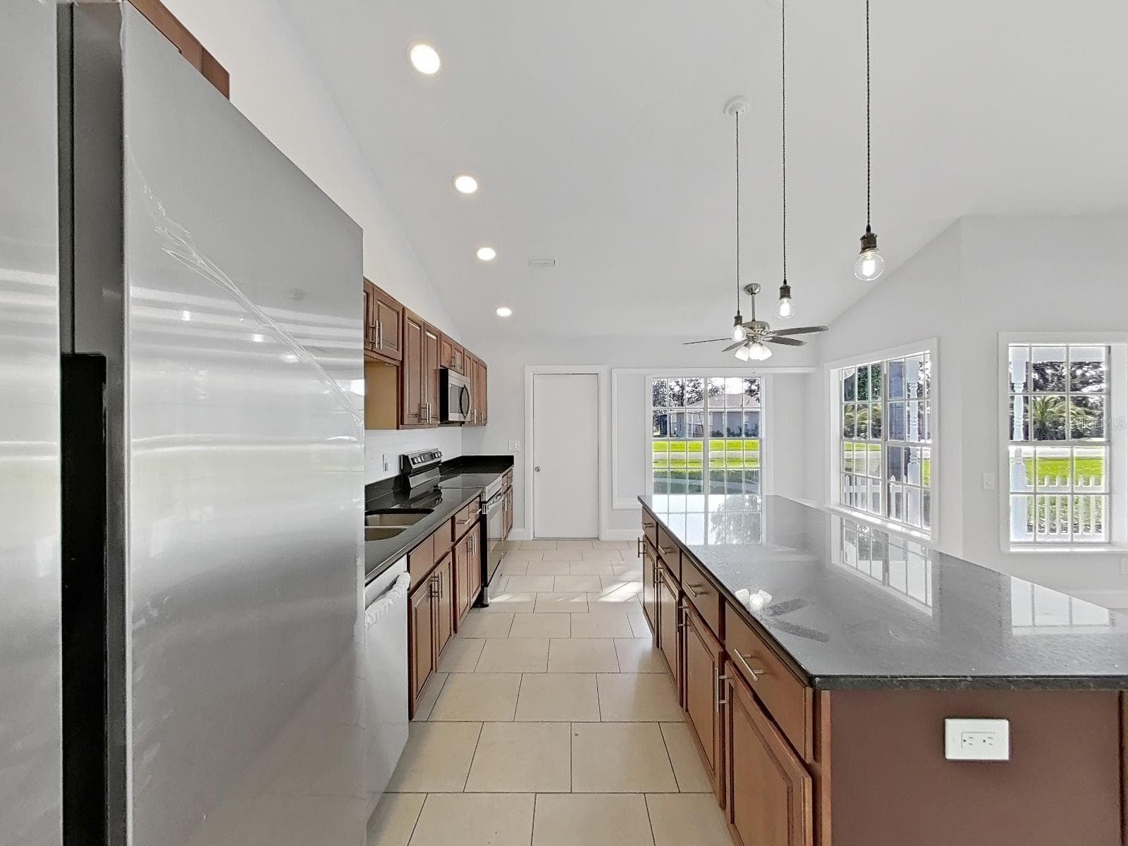 Single Family Residence at 13374 BANYAN RD, SPRING HILL, photo 13 of 44