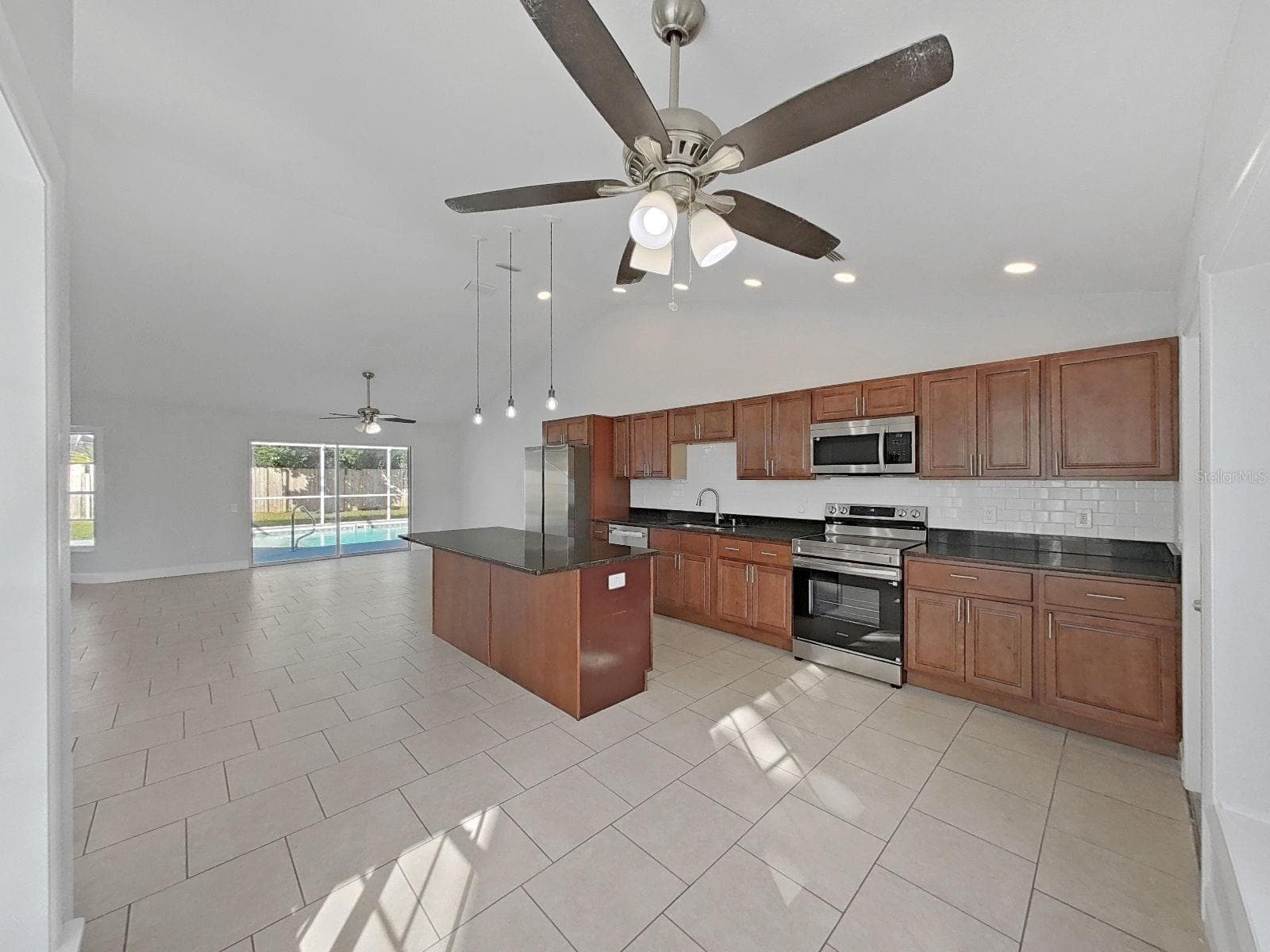 Single Family Residence at 13374 BANYAN RD, SPRING HILL, photo 16 of 44
