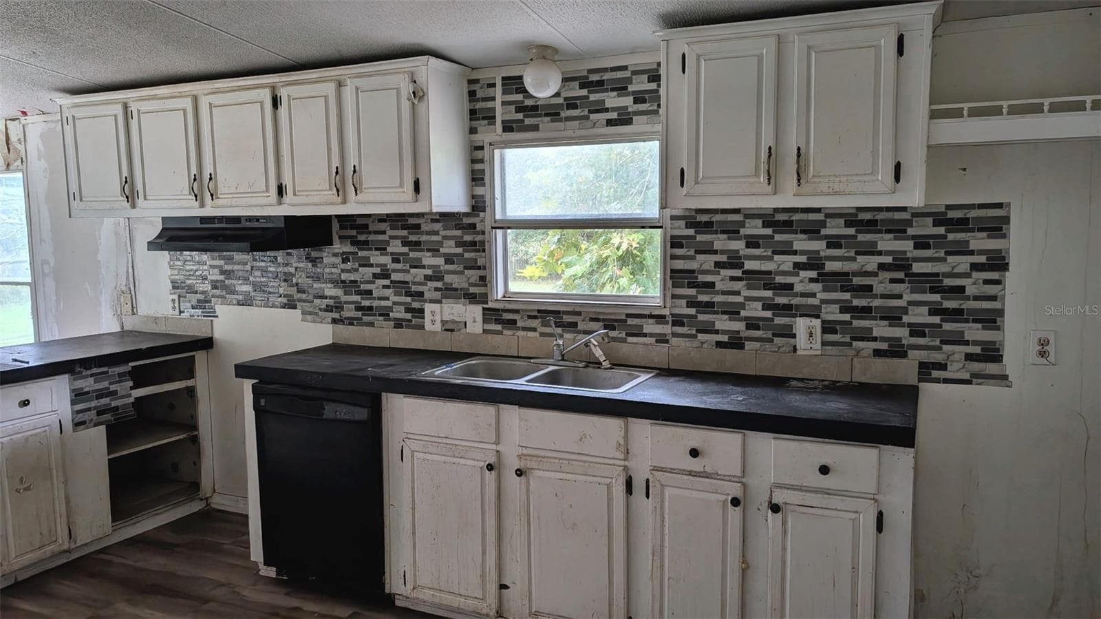 Manufactured Home at 10300 ALLISON AVE, HASTINGS, photo 6 of 9