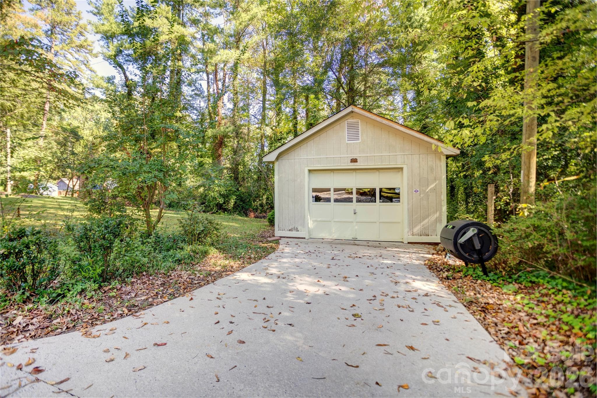 Detached Garage/Workshop - 688 Grandview Drive NE, Concord