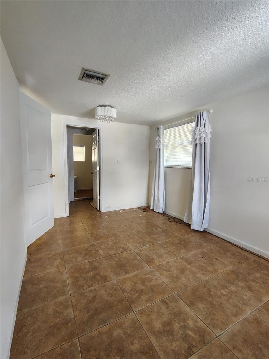 Single Family Residence at 1700 MONA AVE, OCOEE, photo 10 of 13