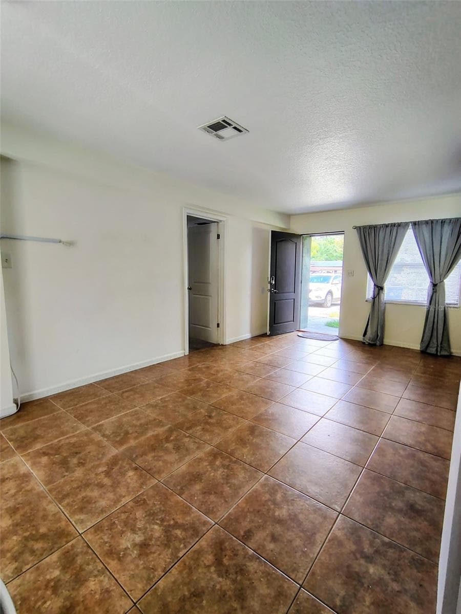 Single Family Residence at 1700 MONA AVE, OCOEE, photo 11 of 13