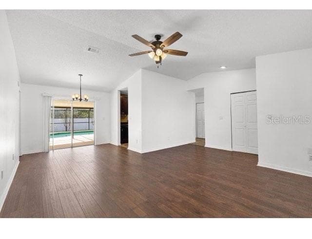 Single Family Residence at 1358 FOXBORO DR, BRANDON, photo 5 of 14